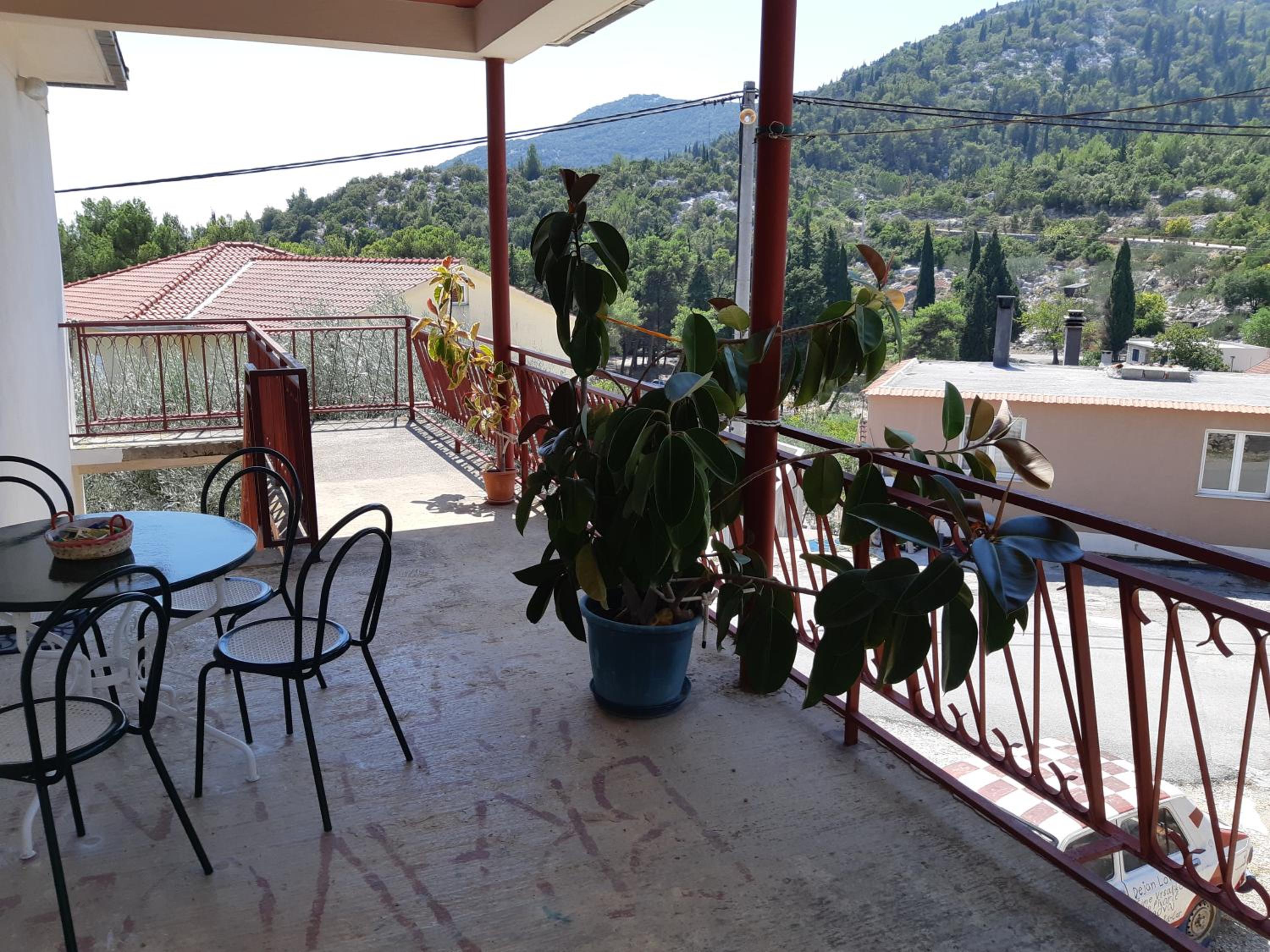 Apartment with Sea View - Photo 35