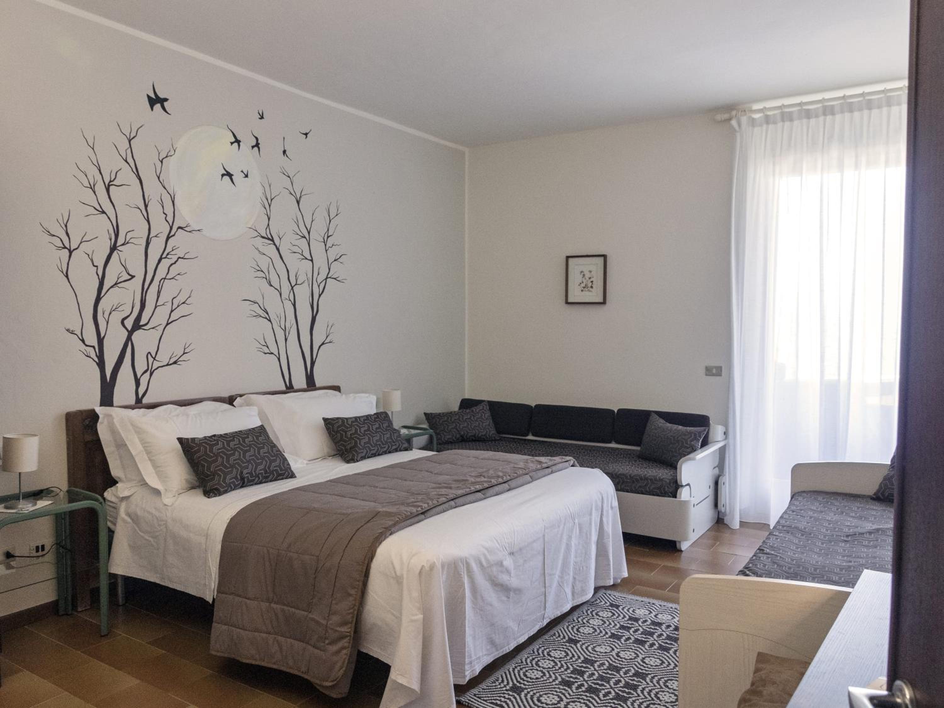 Double or Twin Room - Photo 1