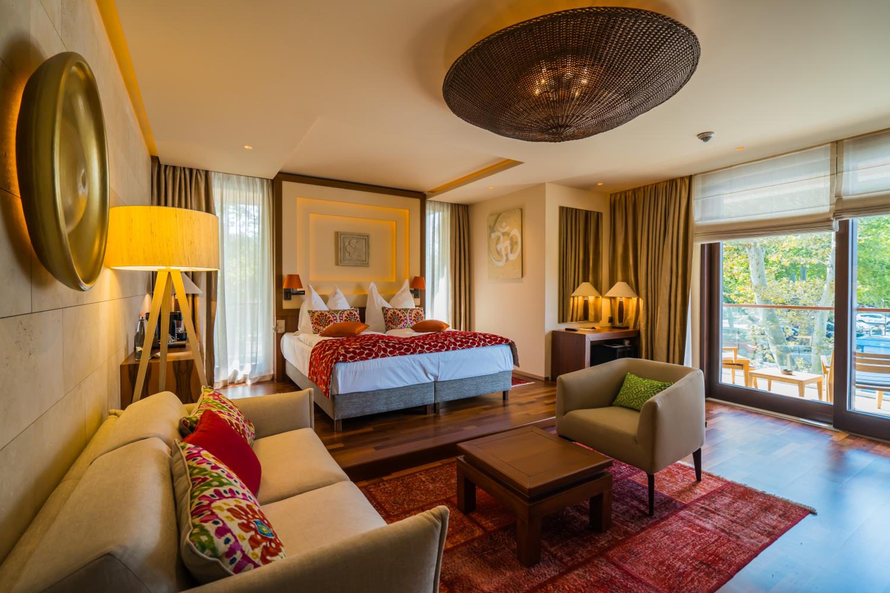 Corner Suite