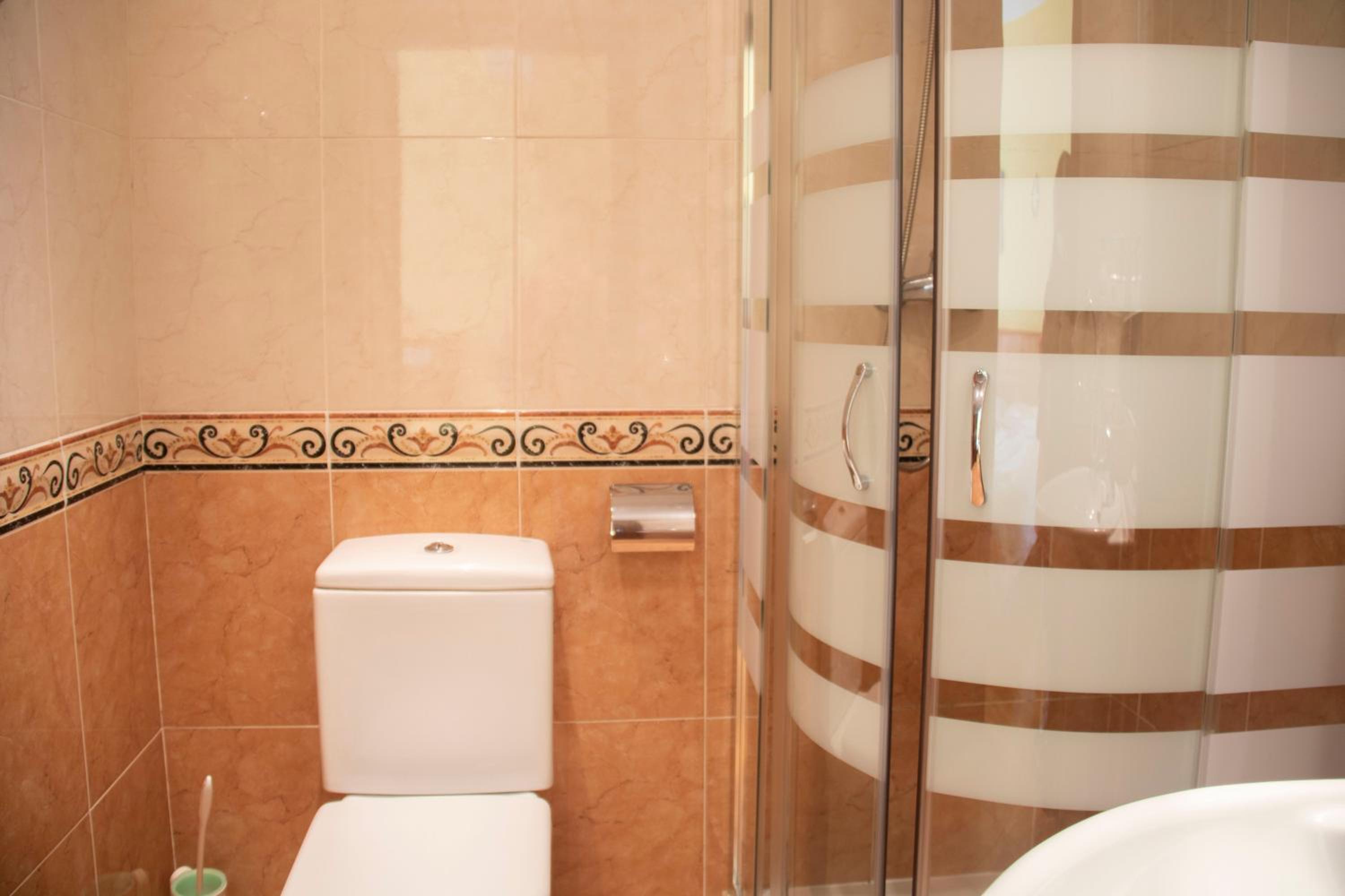 Budget Double or Twin Room - Photo 2