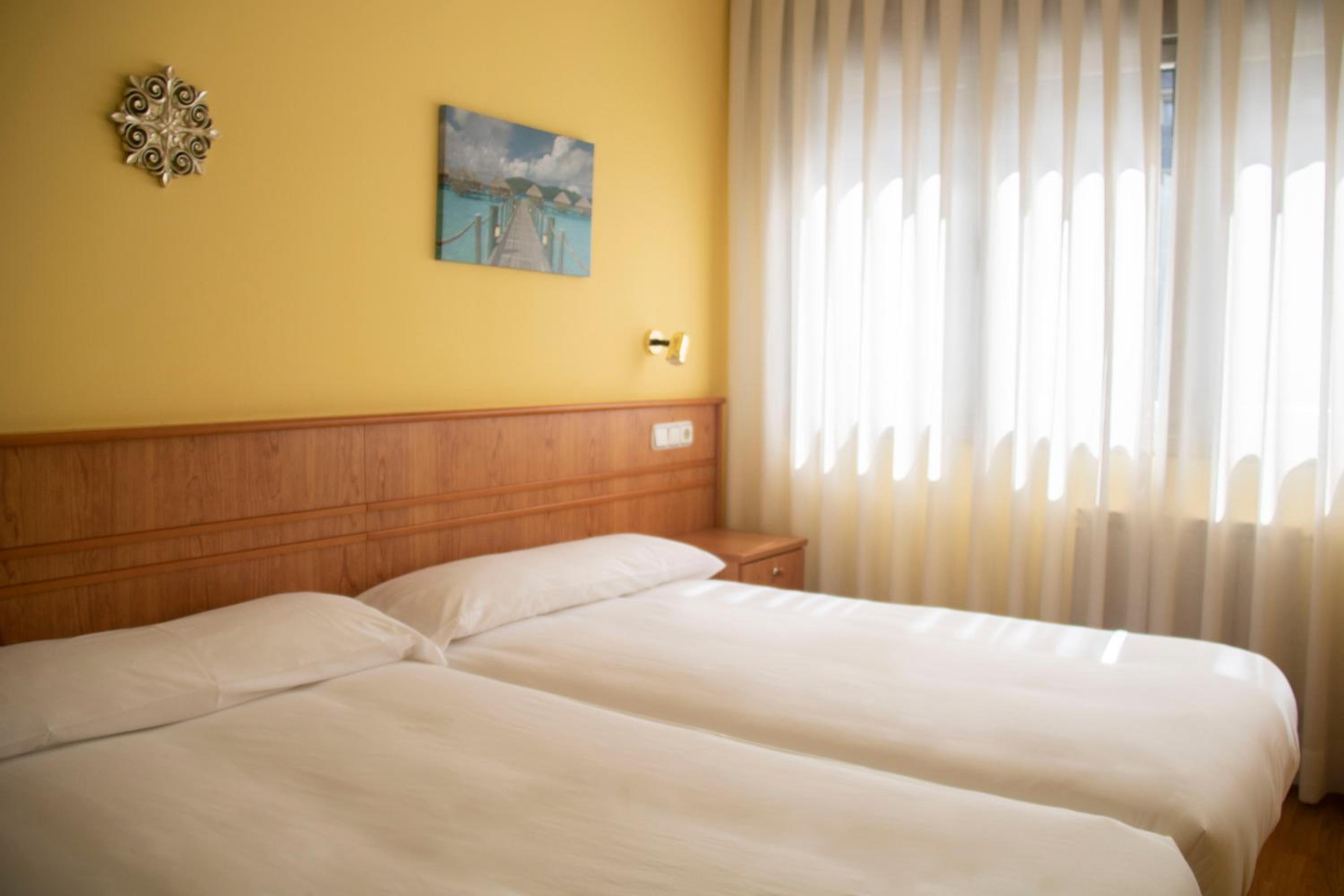 Habitación Estándar con Dos Camas Individuales