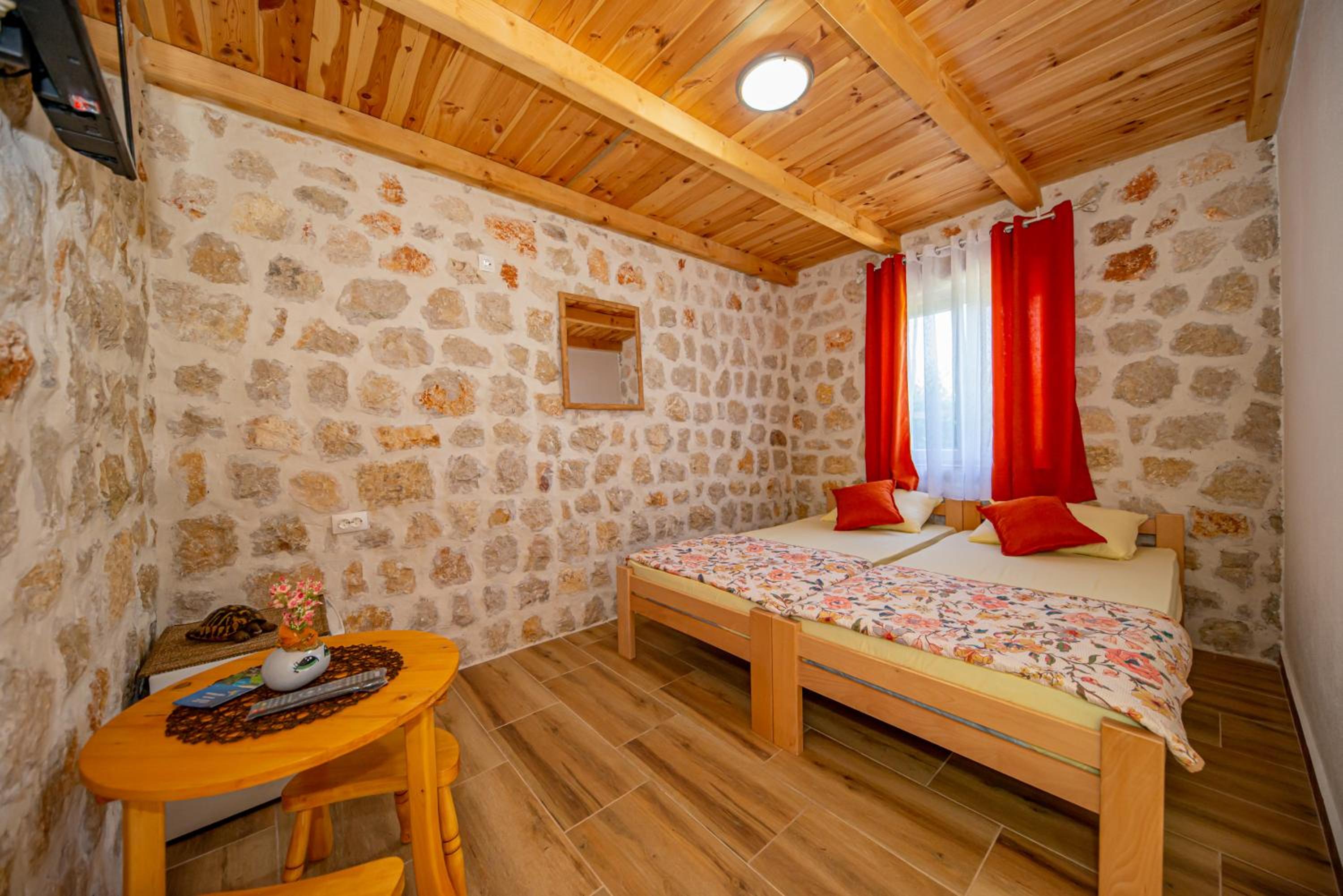 Double Room with Private Bathroom photo 2