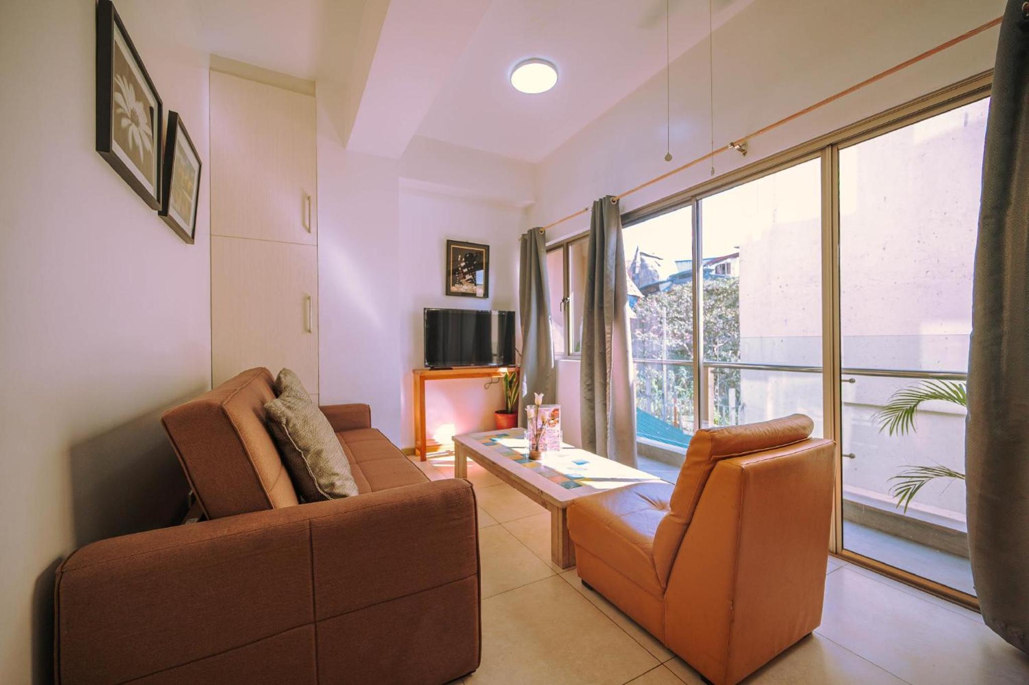 One-Bedroom Apartment - Photo 8