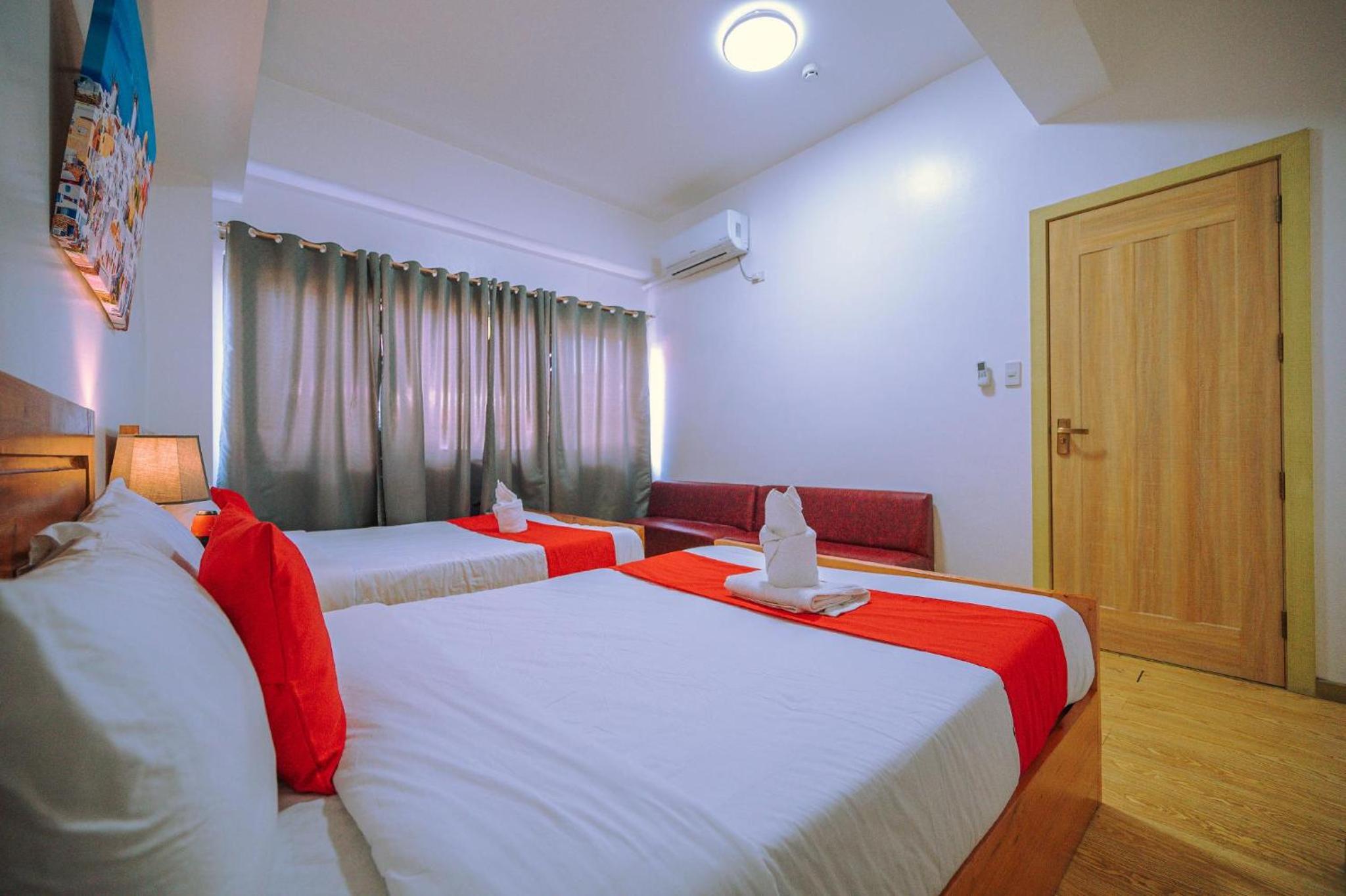 One-Bedroom Apartment - Photo 13