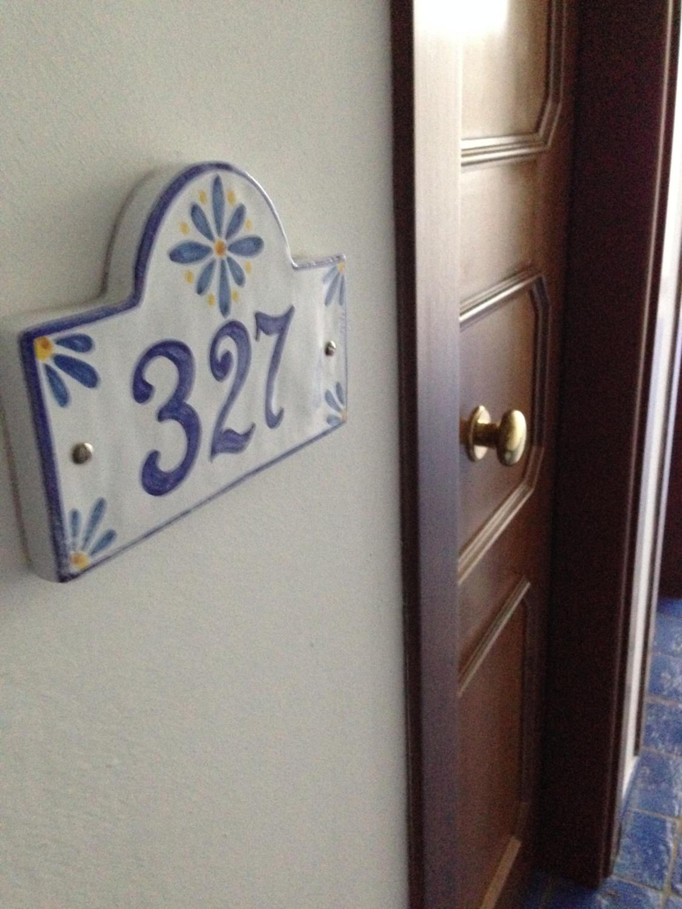 Double or Twin Room with Sea View - Photo 6