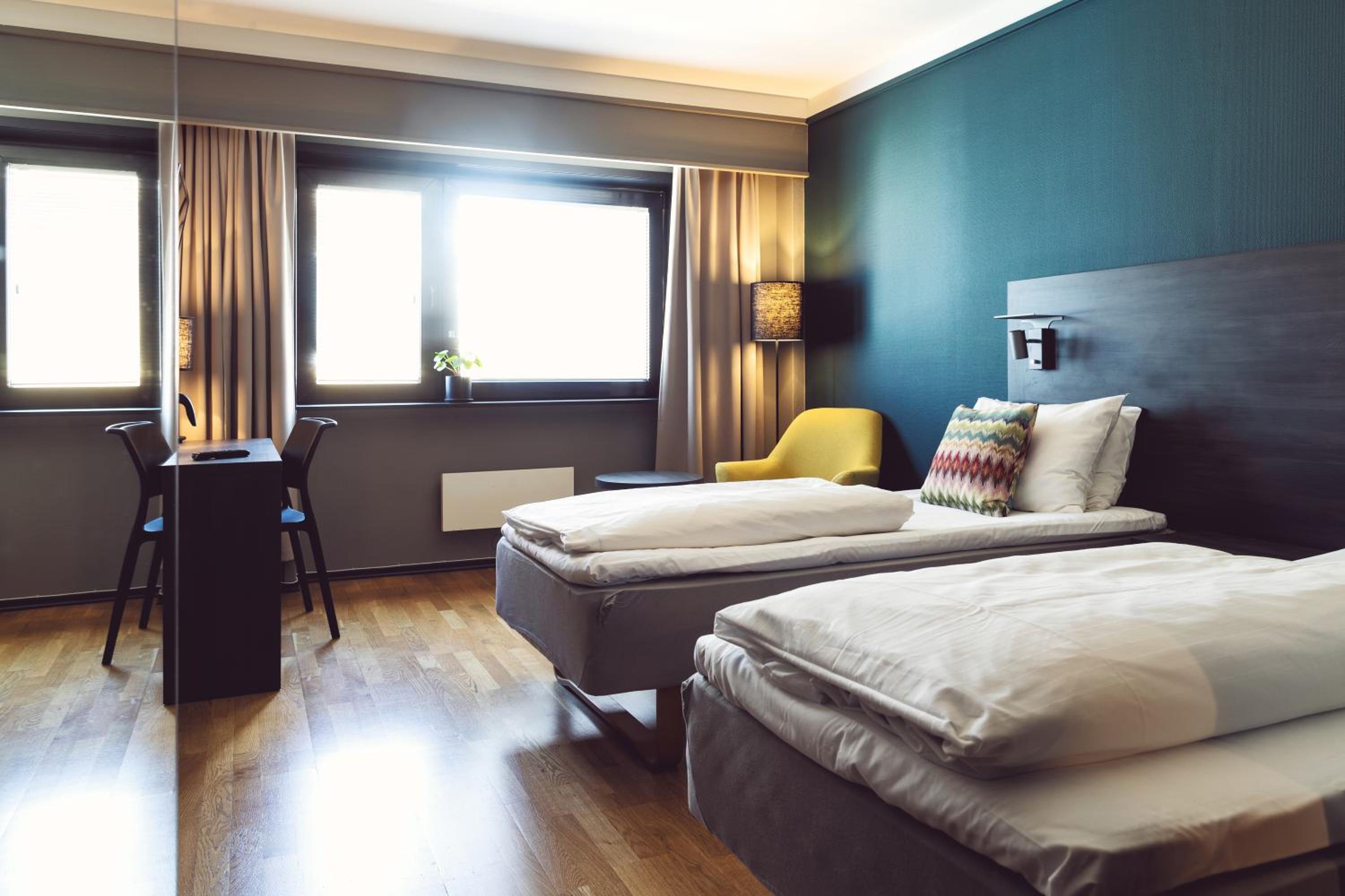Standard Twin Room - Photo 10