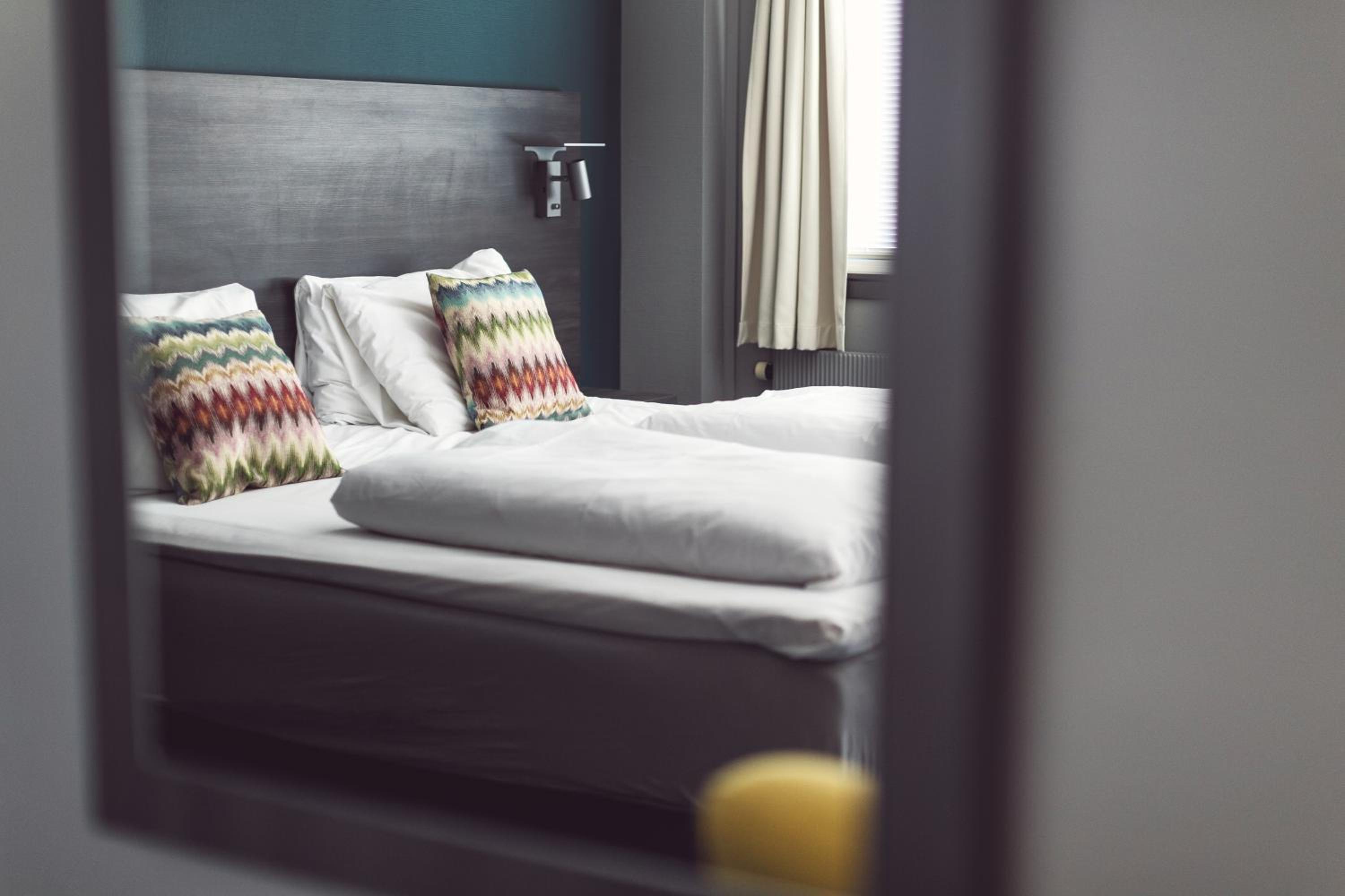 Standard Double Room - Photo 15