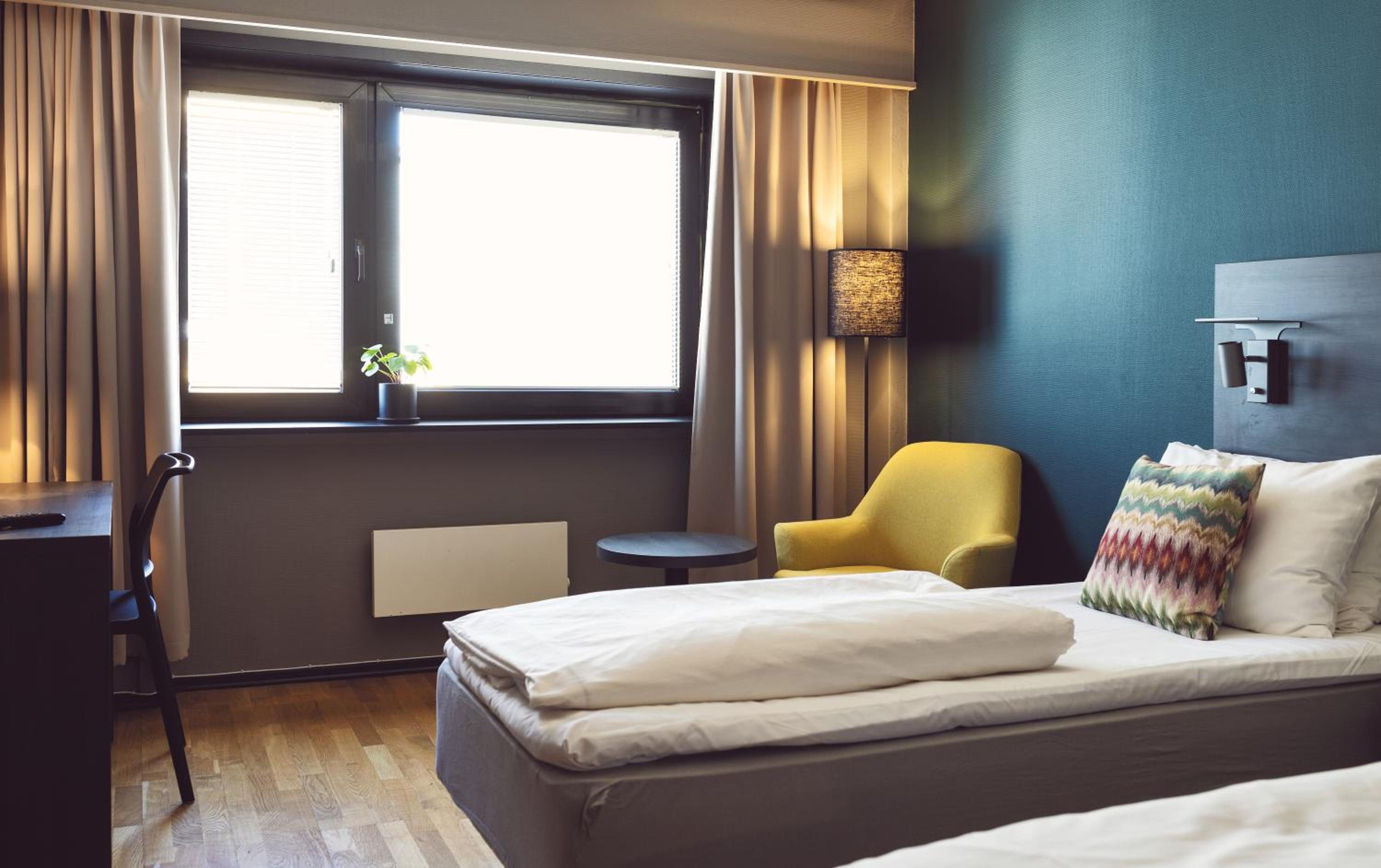 Standard Twin Room - Photo 12