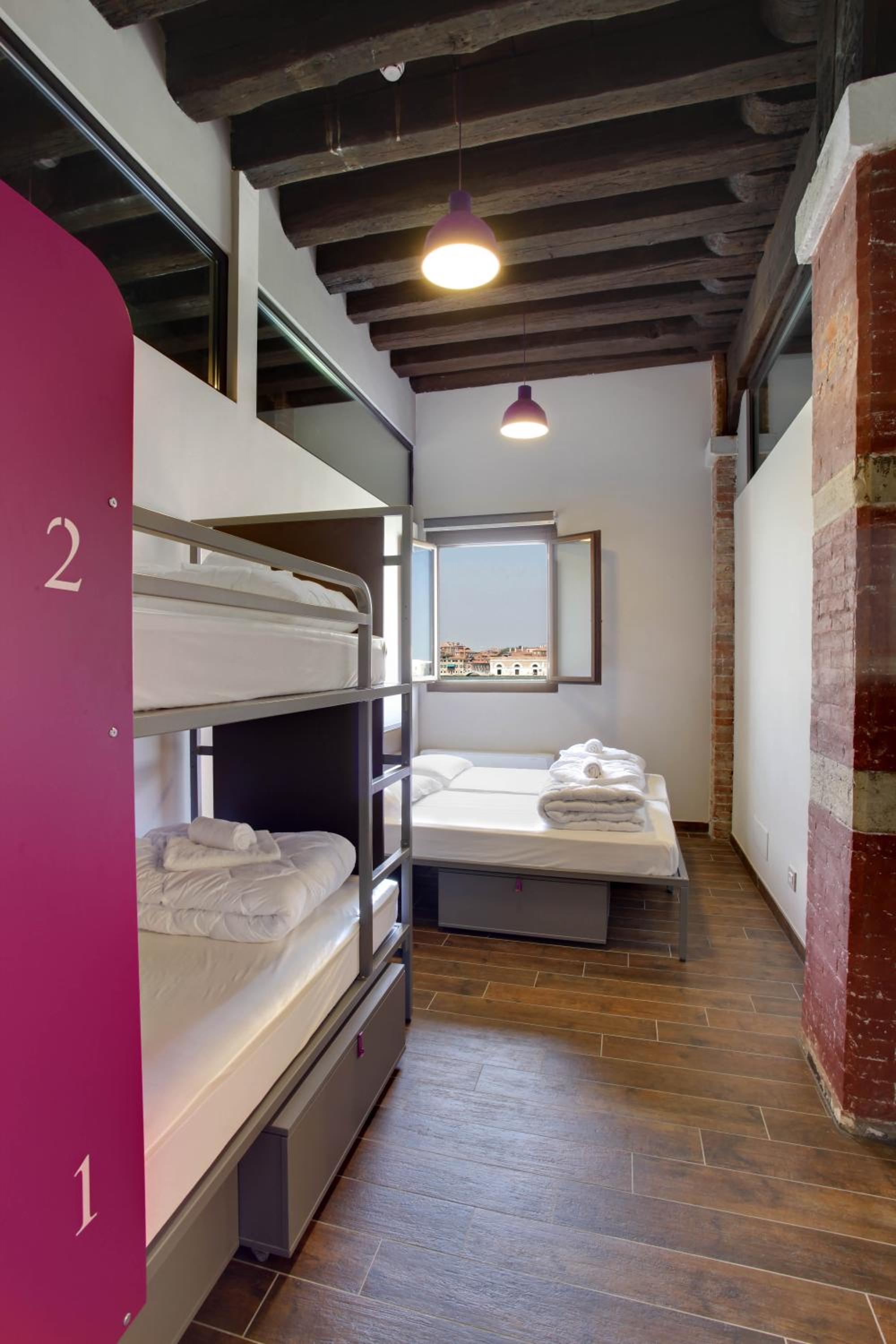 Camera Famiglia con bagno privato