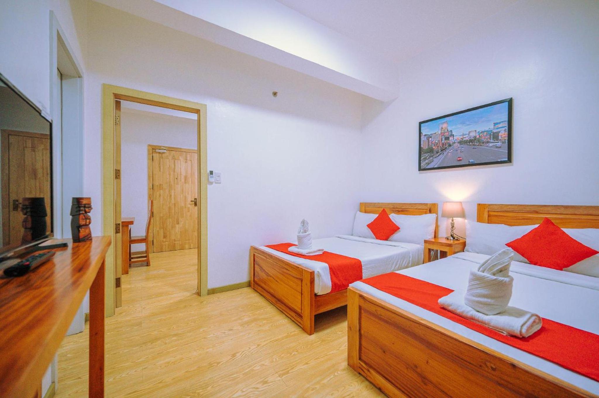 Two-Bedroom Apartment - Photo 20