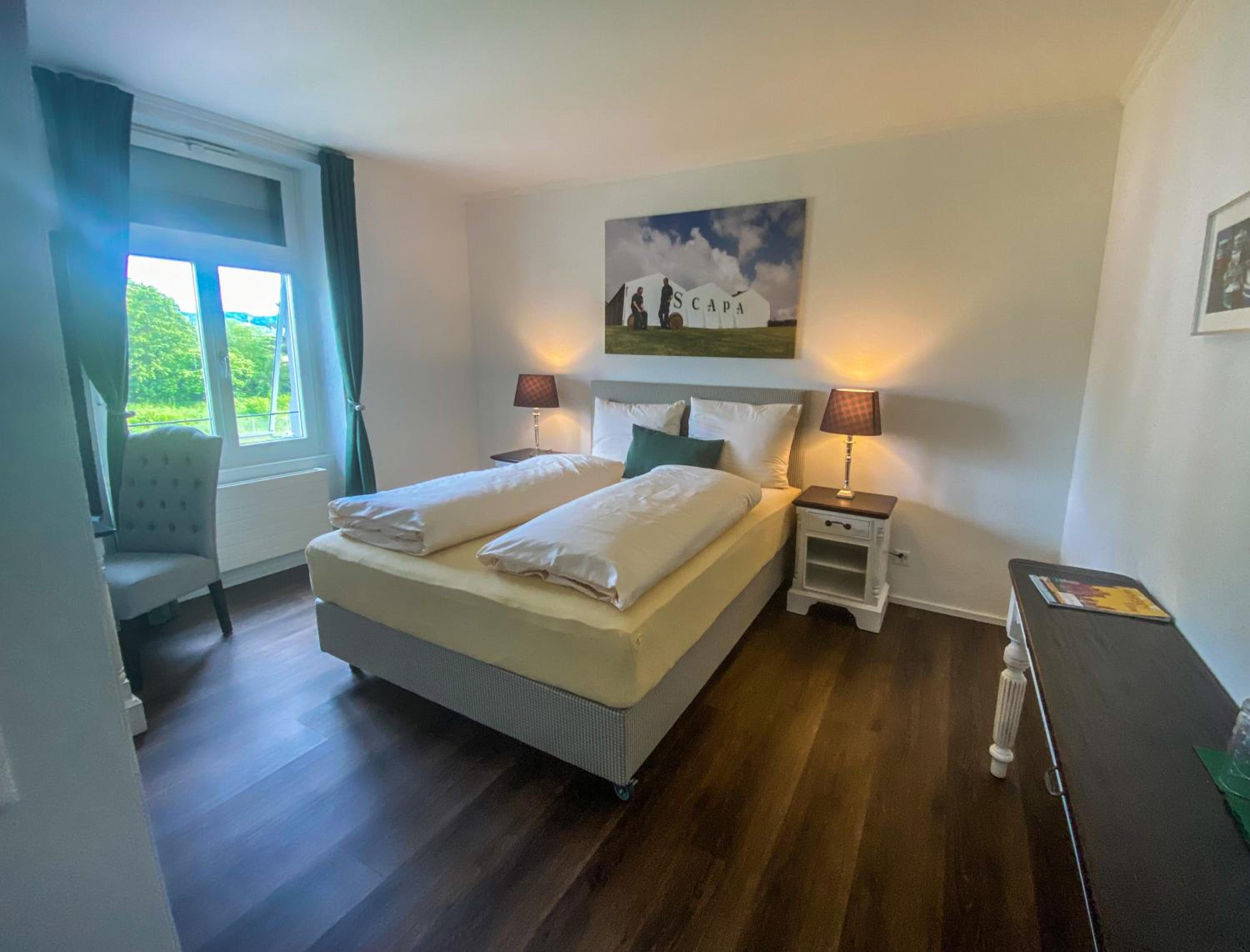 Standard Double Room - Photo 7
