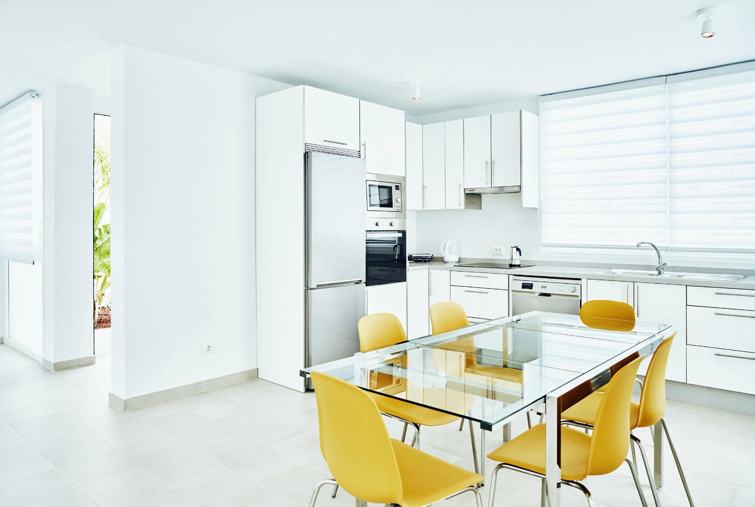 Three-Bedroom Apartment photo 3