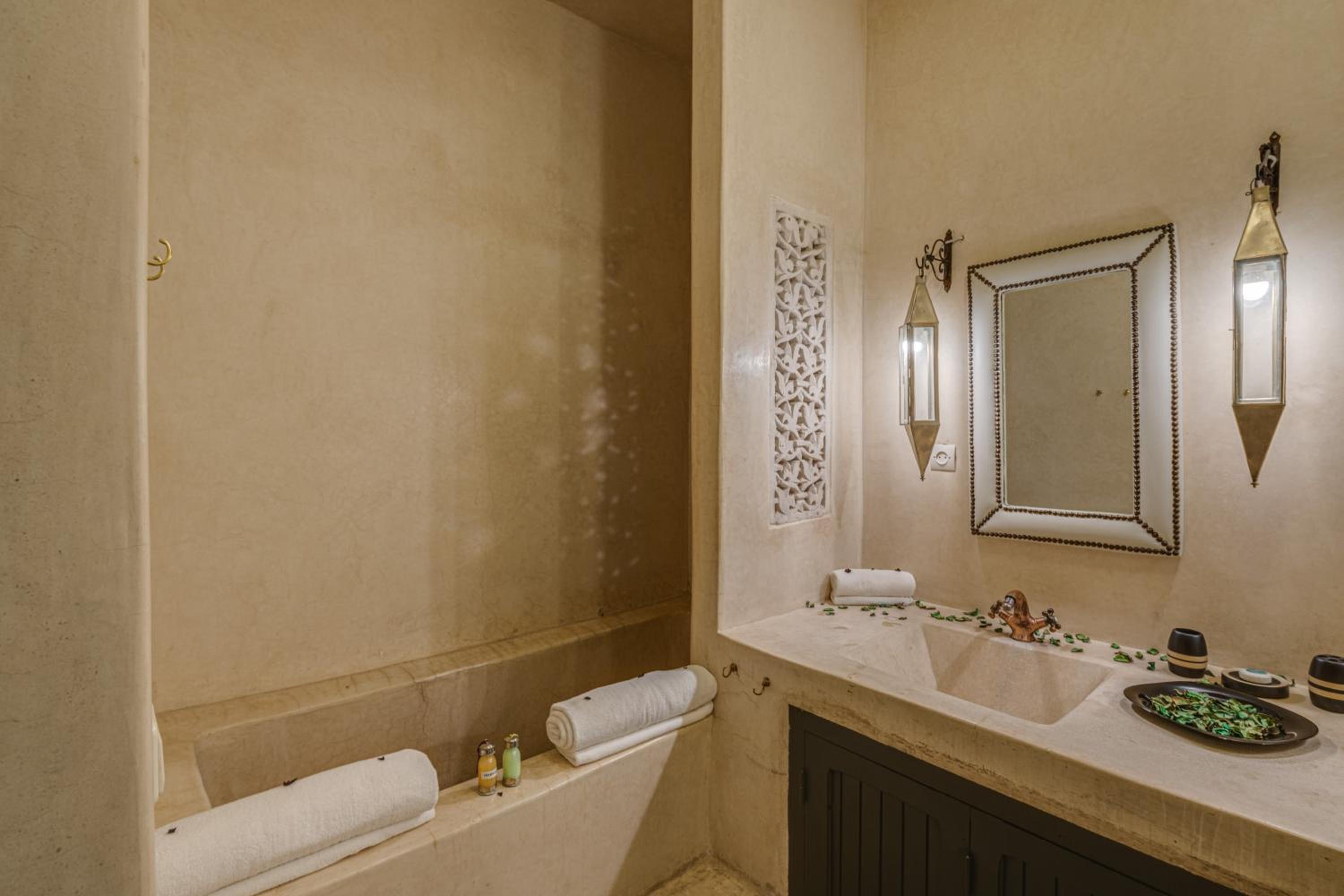 Queen Suite - Photo 4