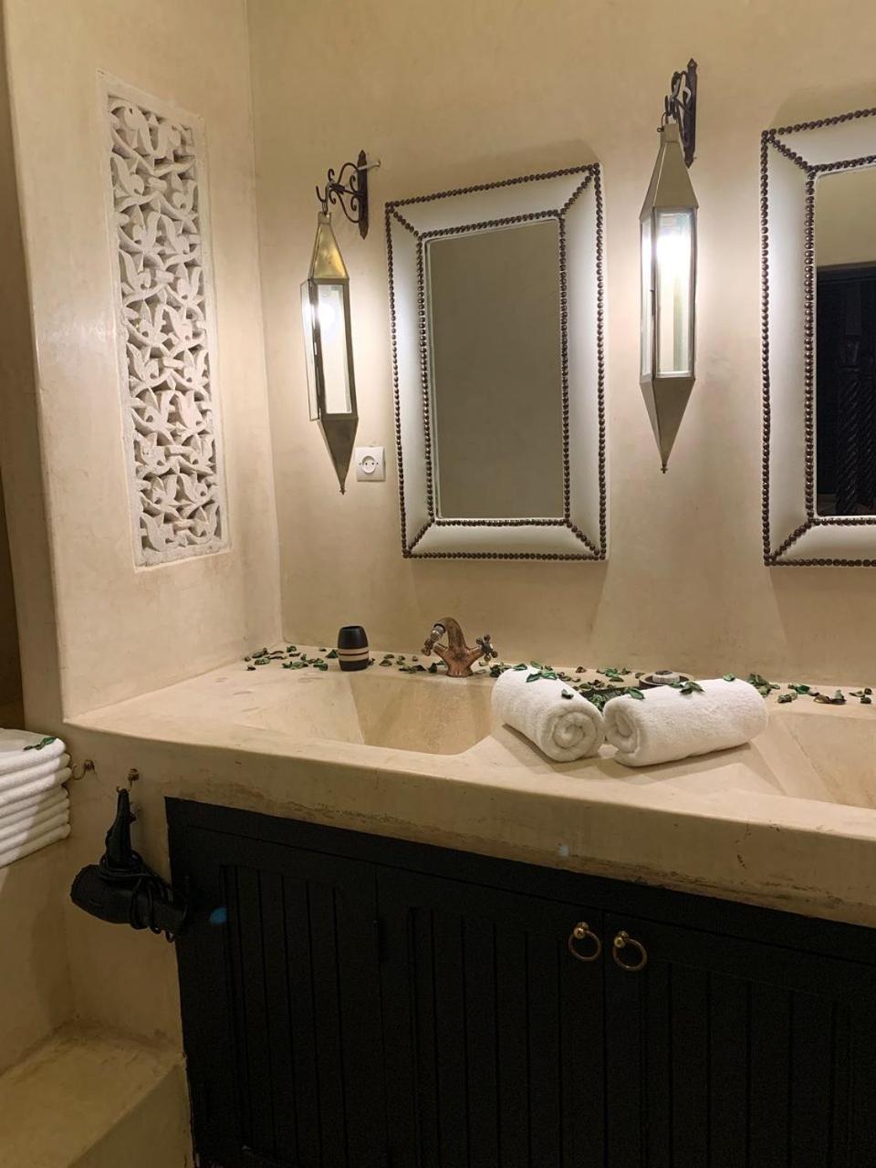 Queen Suite - Photo 9