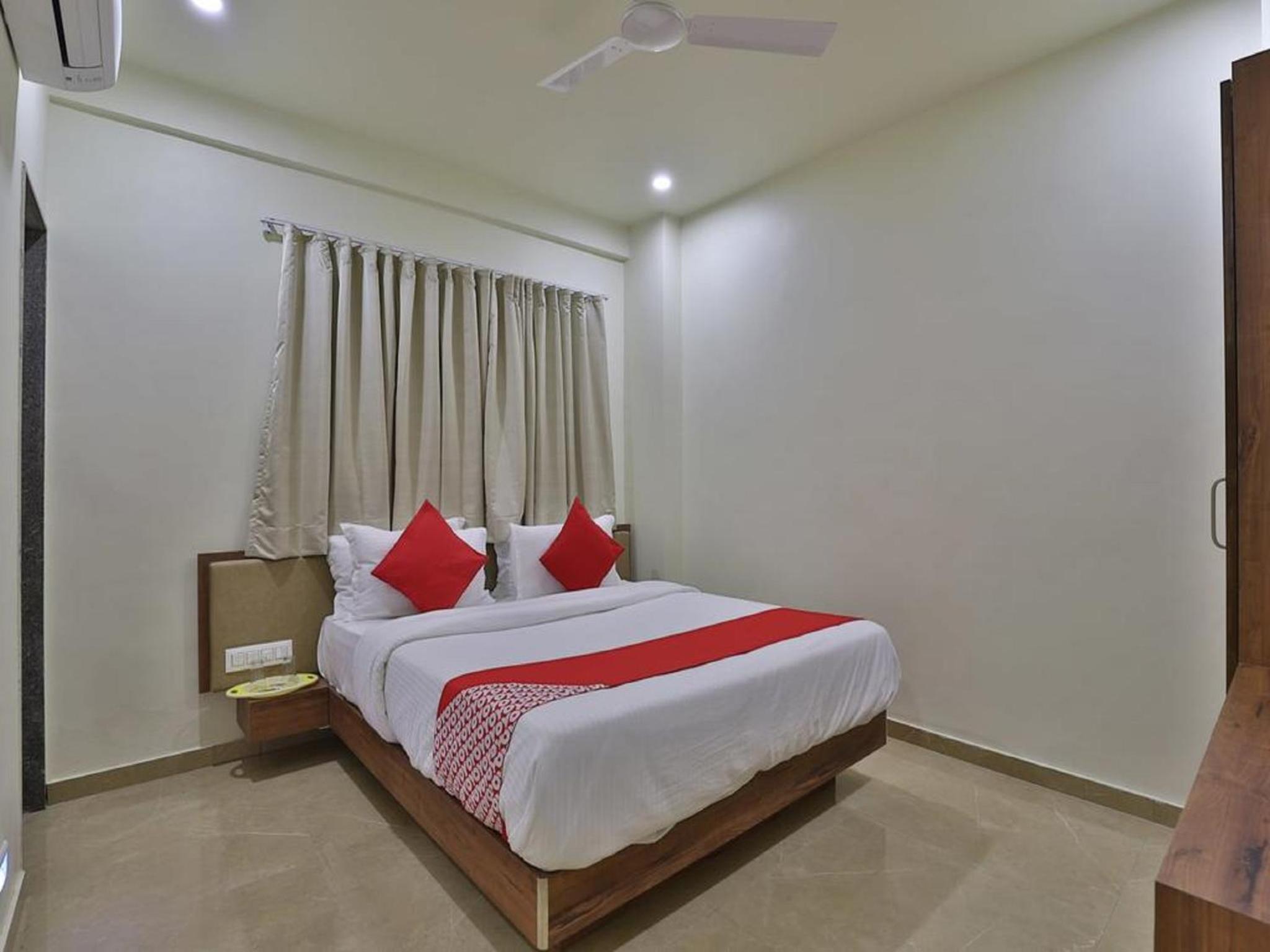Deluxe Double Room photo 3