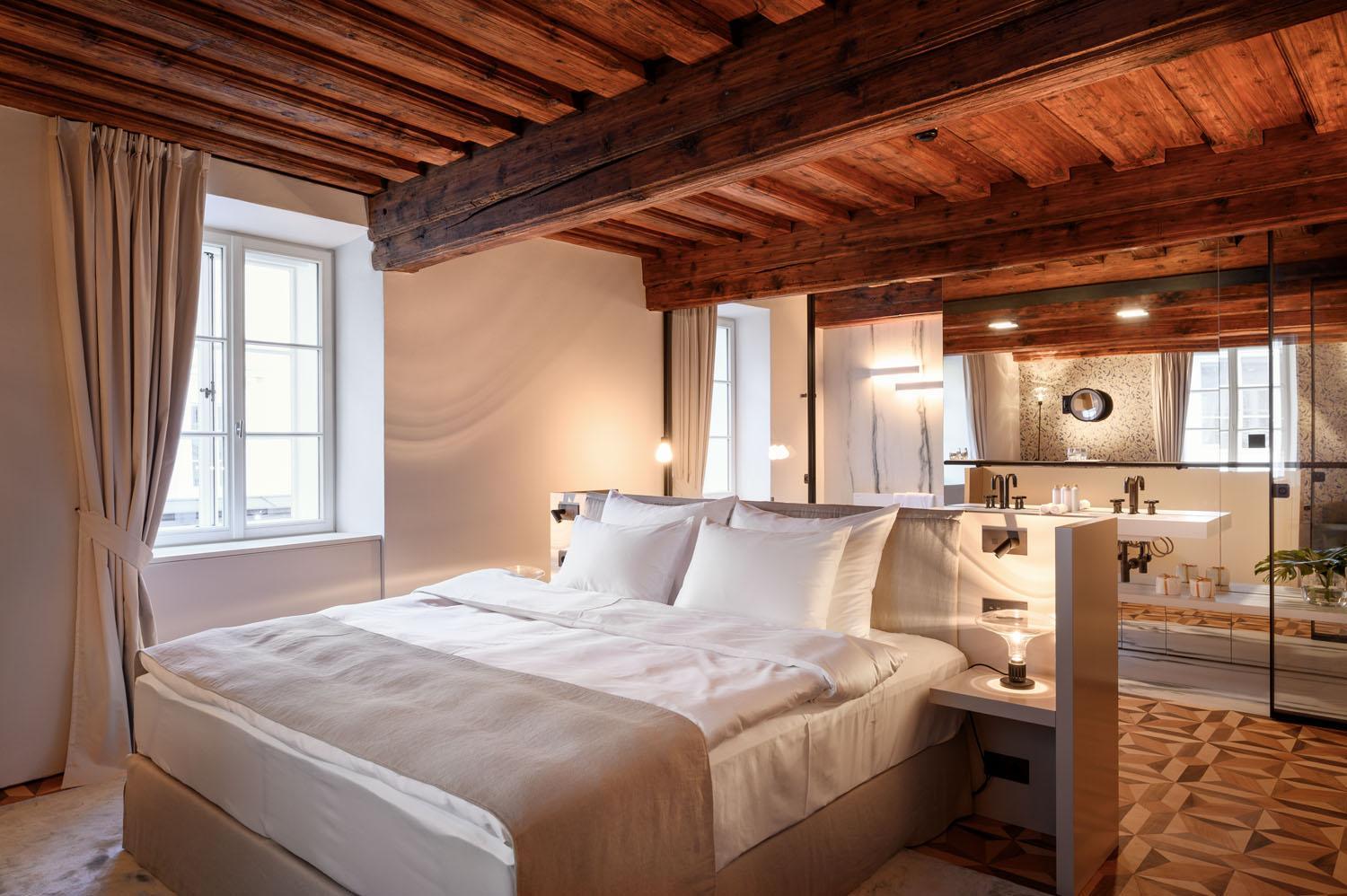Junior Suite - Photo 1