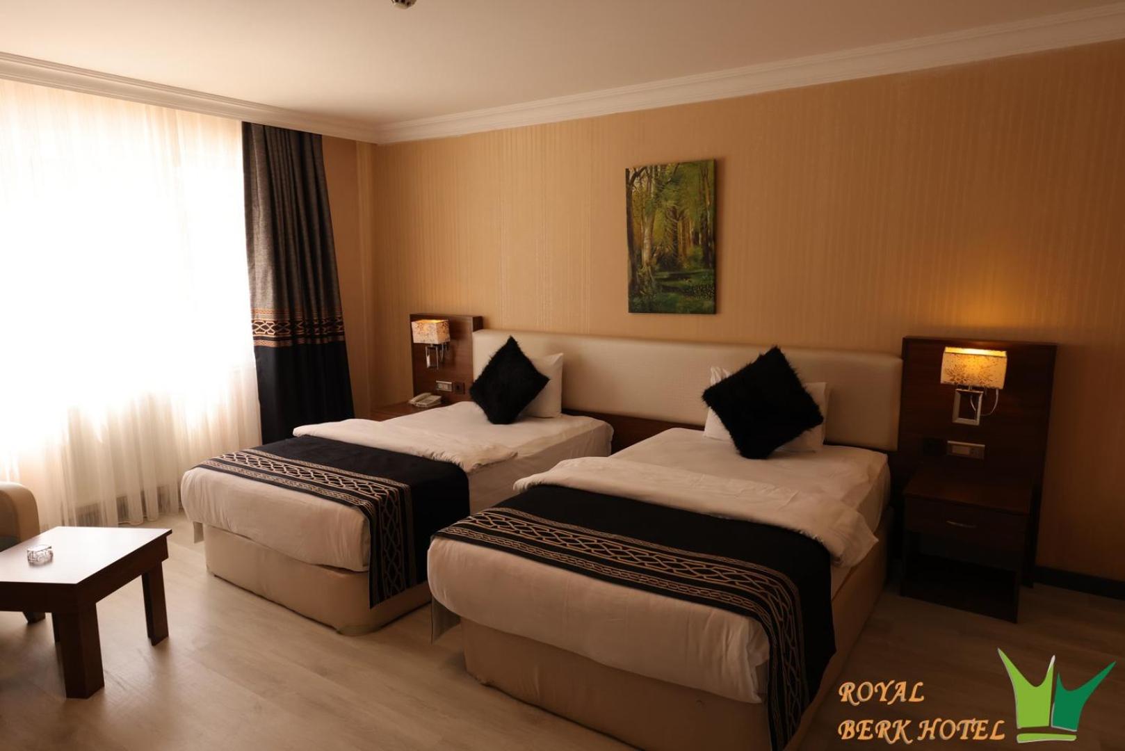 Standard Double or Twin Room photo 3