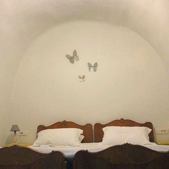 Two-Bedroom Villa - Photo 17