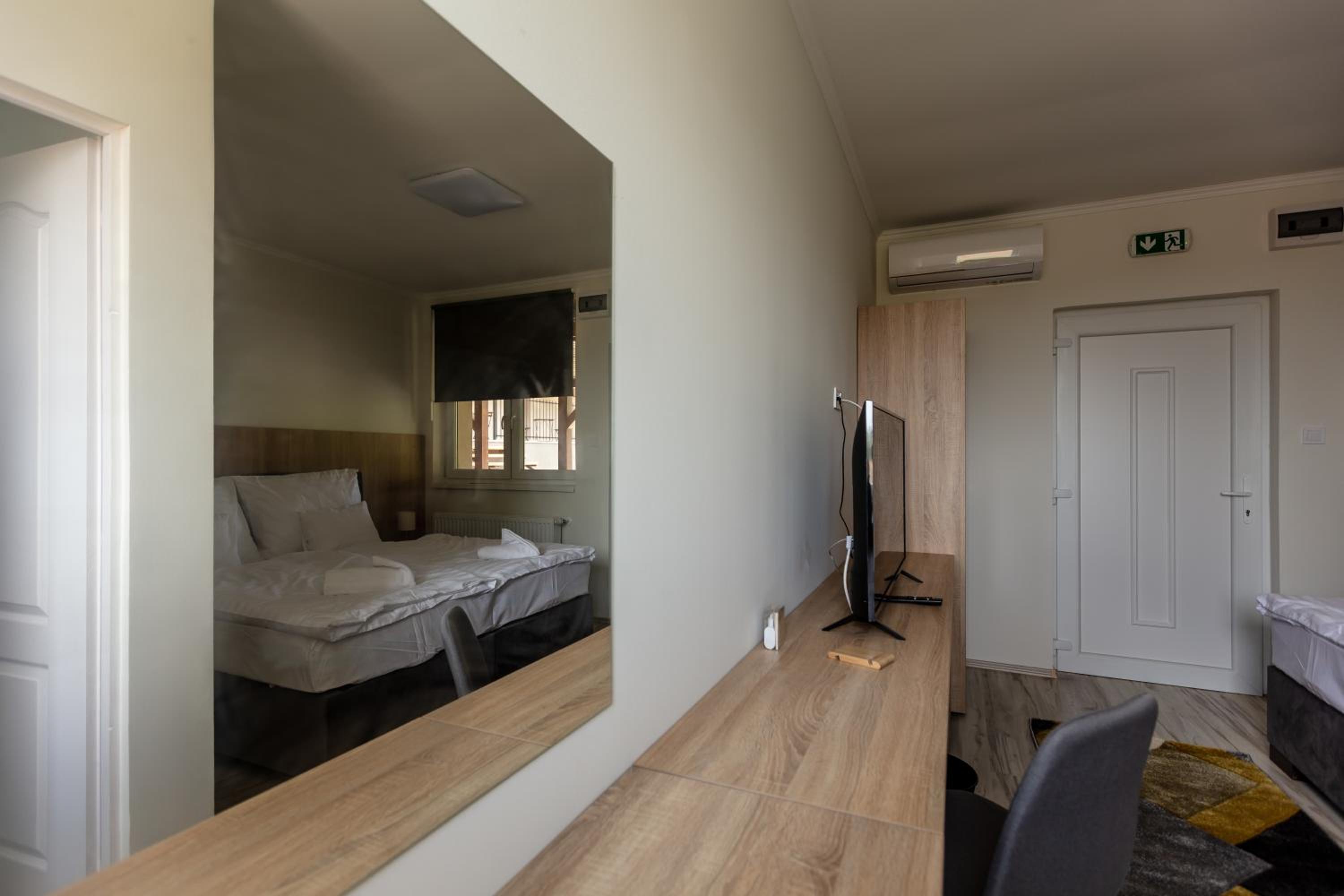 Standard Double or Twin Room photo 2