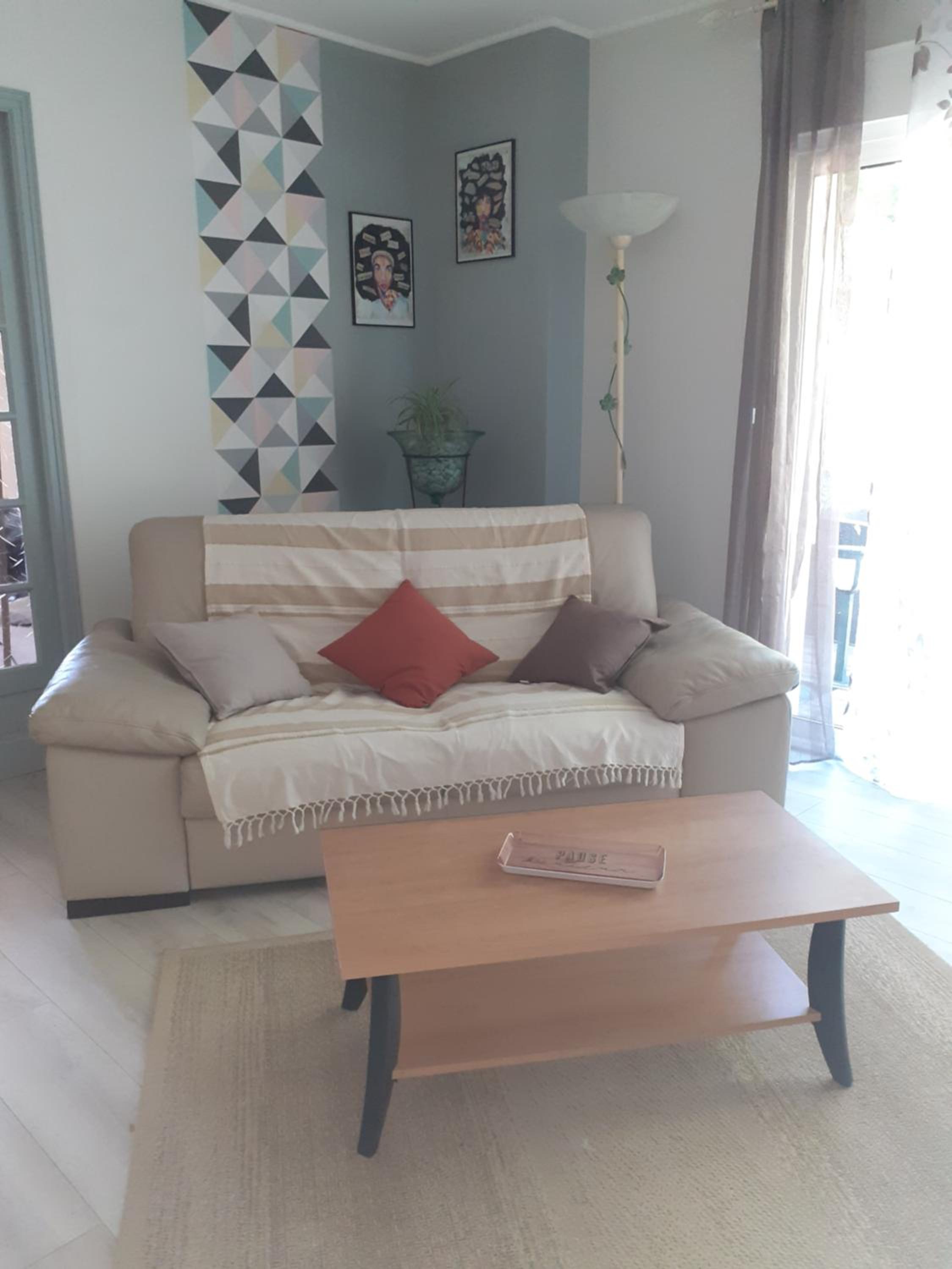 One-Bedroom House photo 3