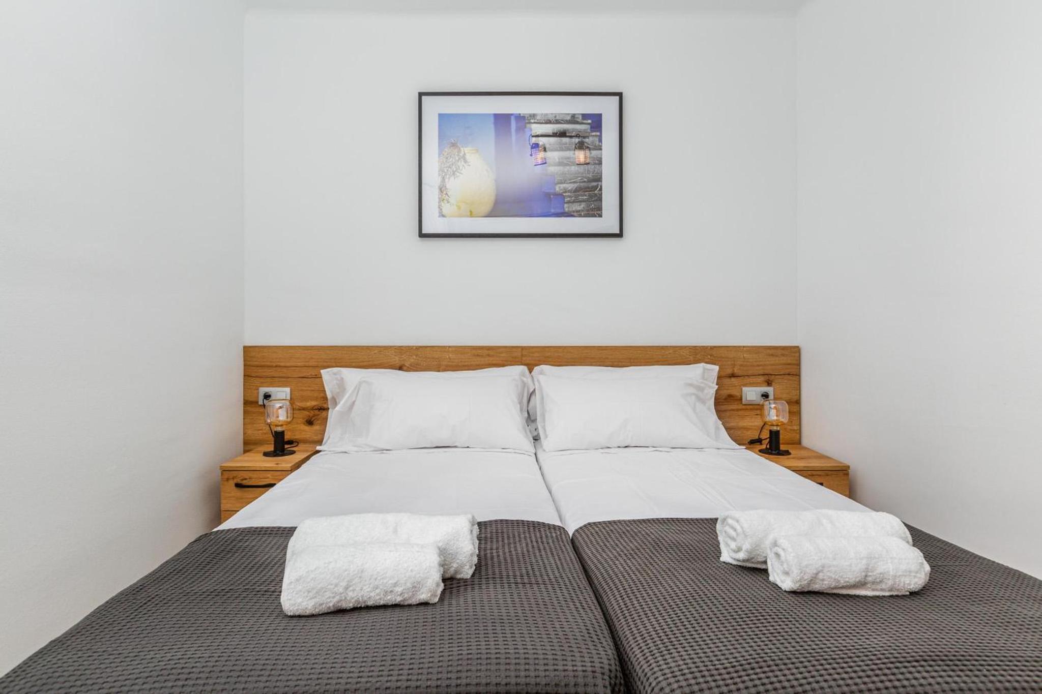 Apartment photo 2