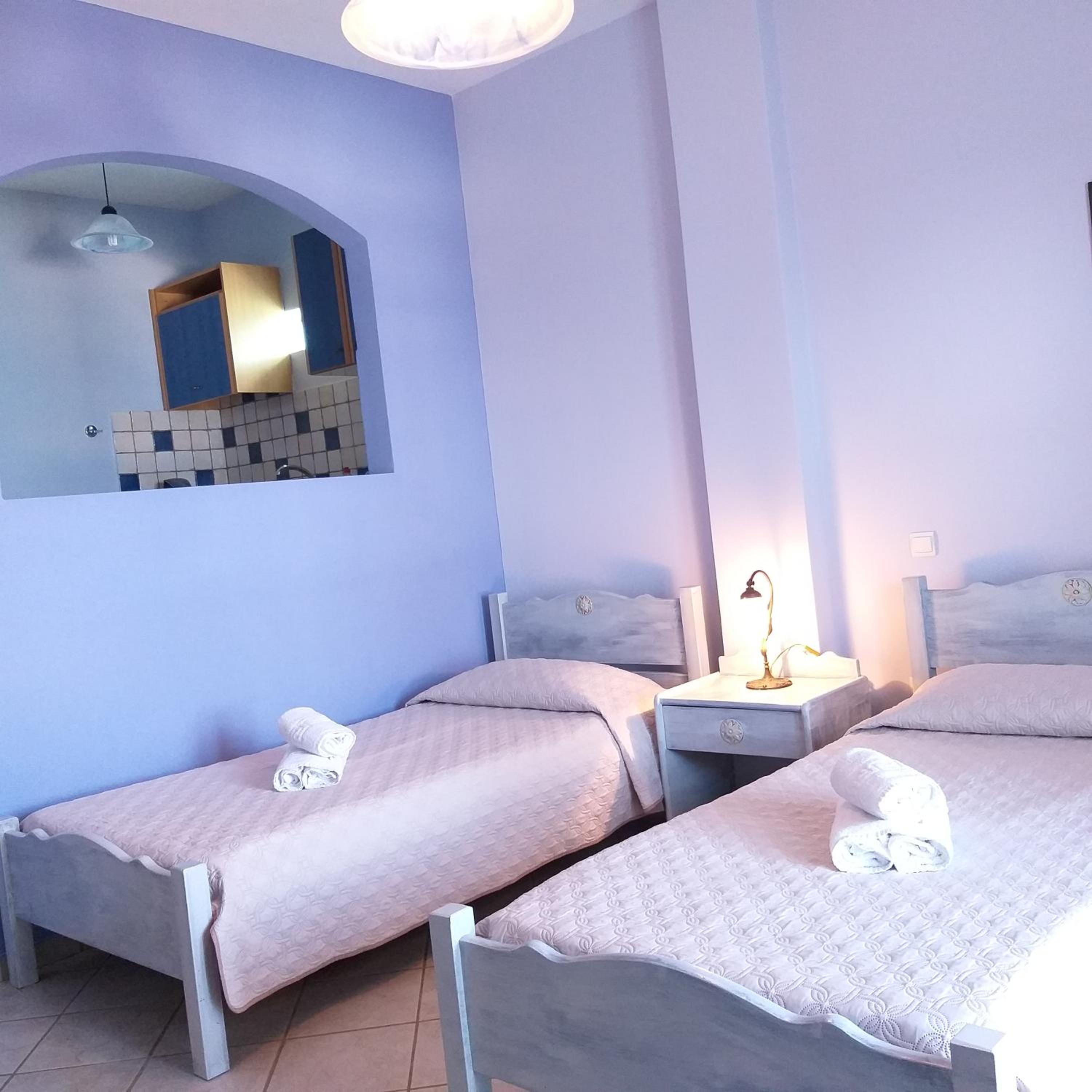 Standard Twin Room with Sea View - Photo 20