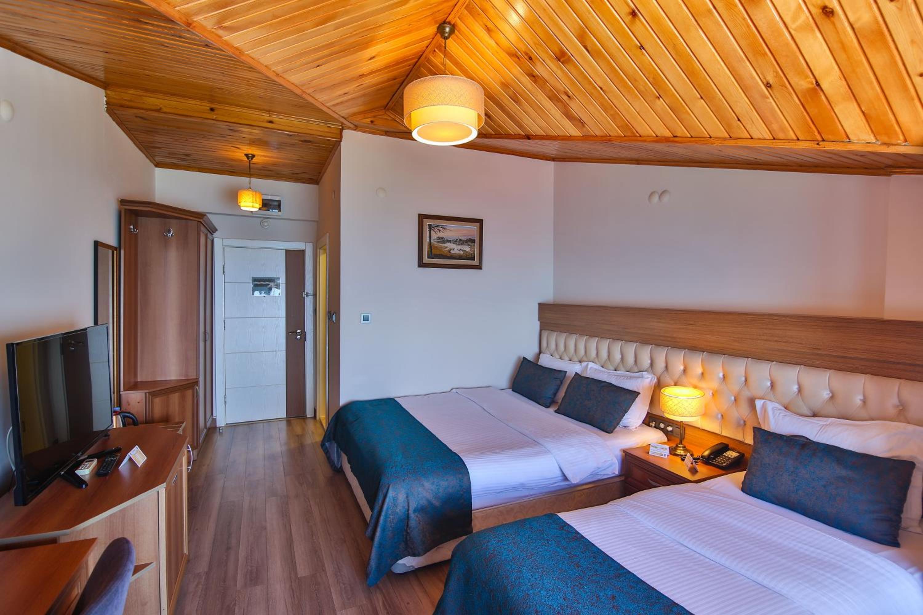 Triple Room photo 2