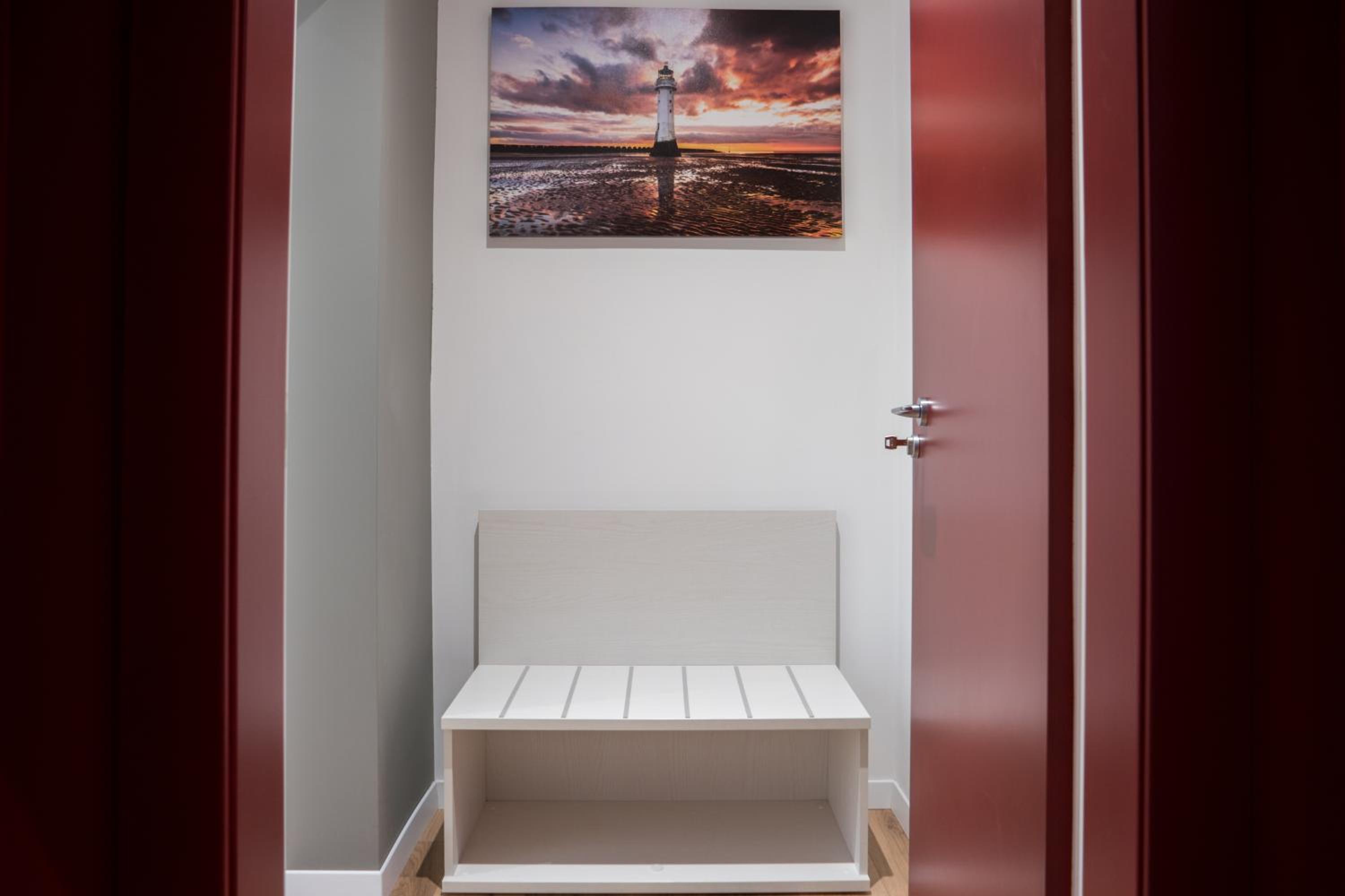 Double Room with Private Bathroom - Photo 8