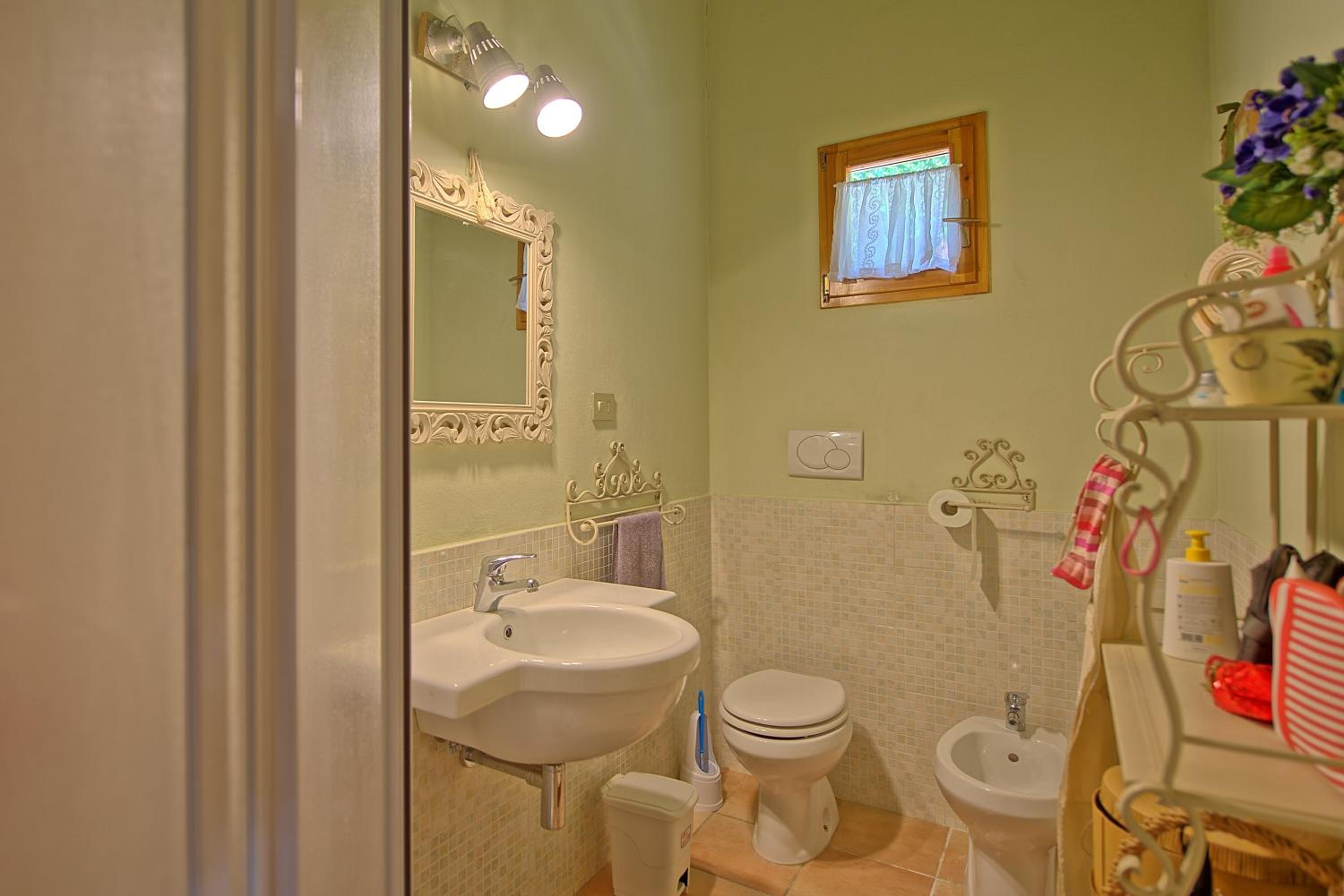 Two-Bedroom House photo 3