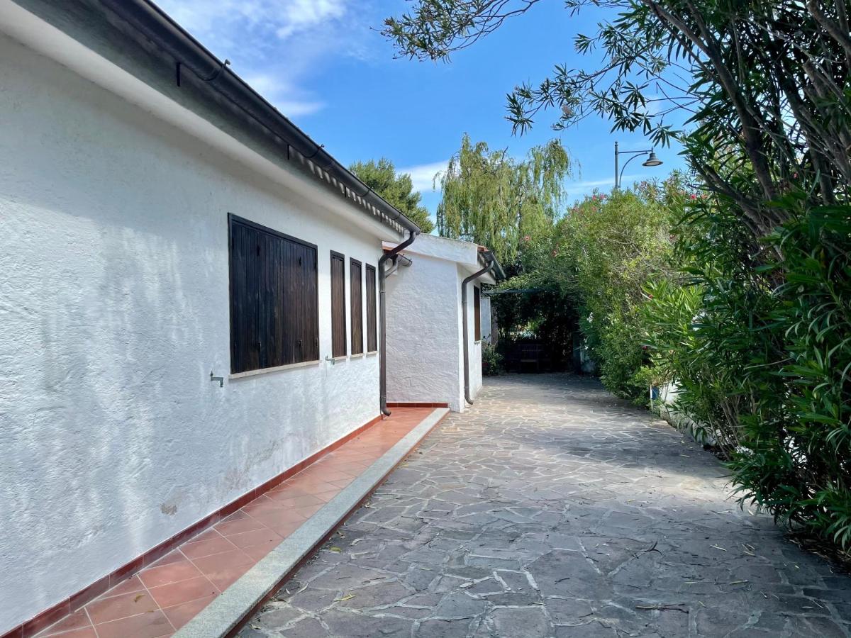 Villa with Garden View