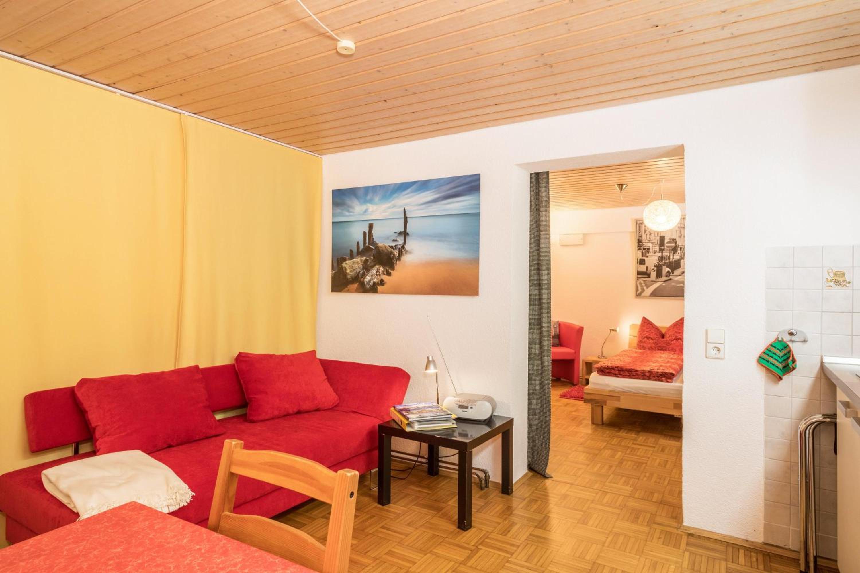 One-Bedroom Apartment with Garden View photo 2