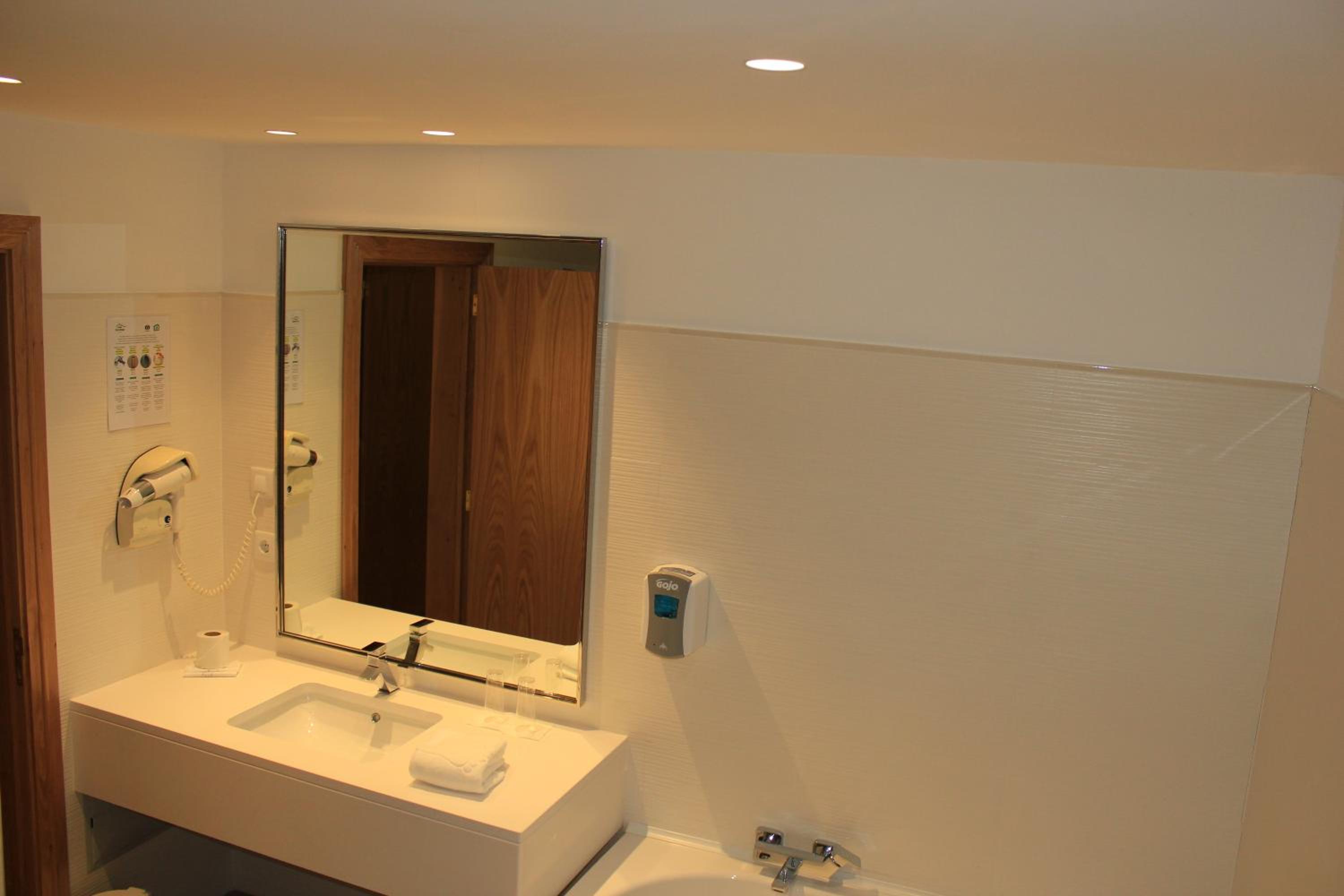 Suite with Terrace - Photo 4
