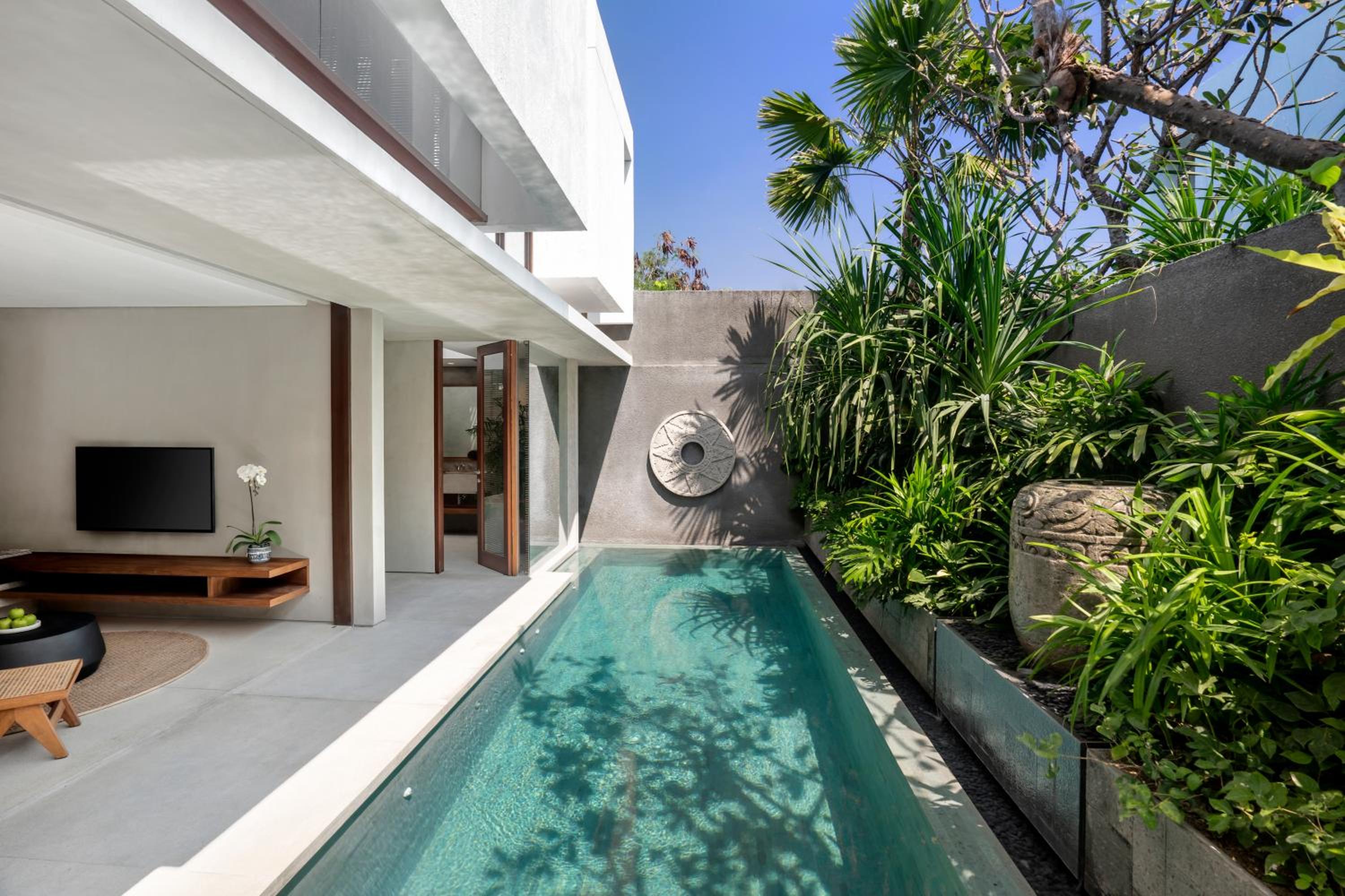 One-Bedroom Villa with Private Pool - Photo 19