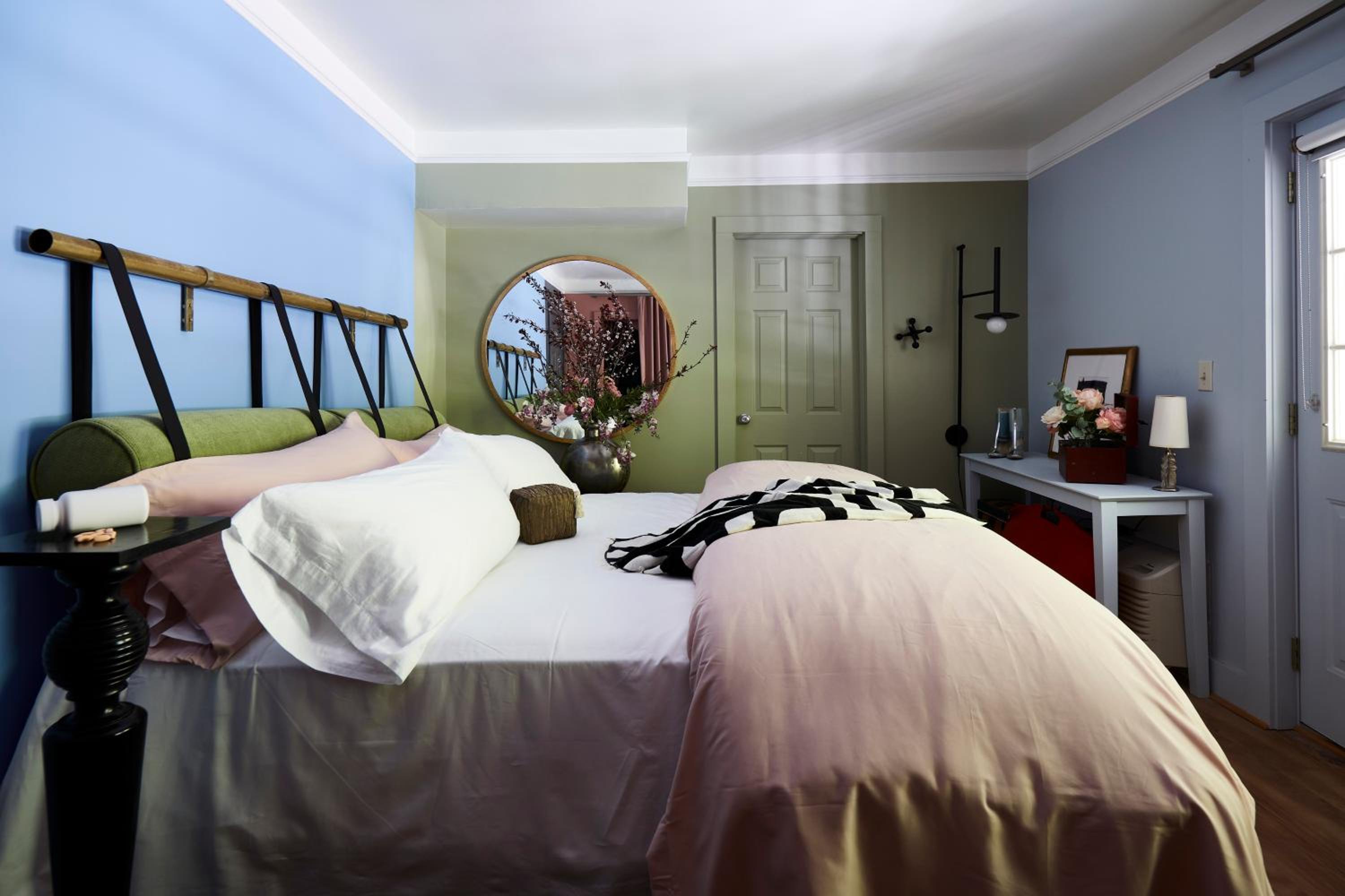Standard King Room photo 2