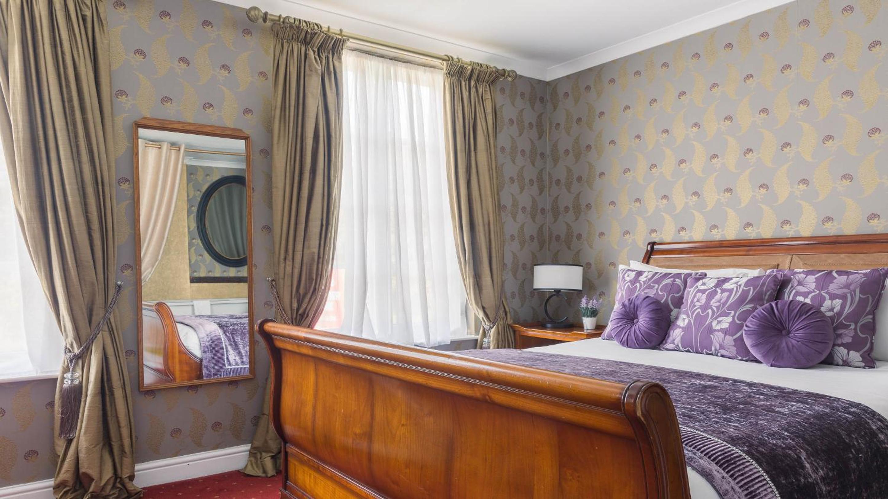 Standard Suite - Photo 3