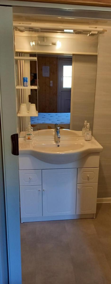 Double Room with Private Bathroom - Photo 2