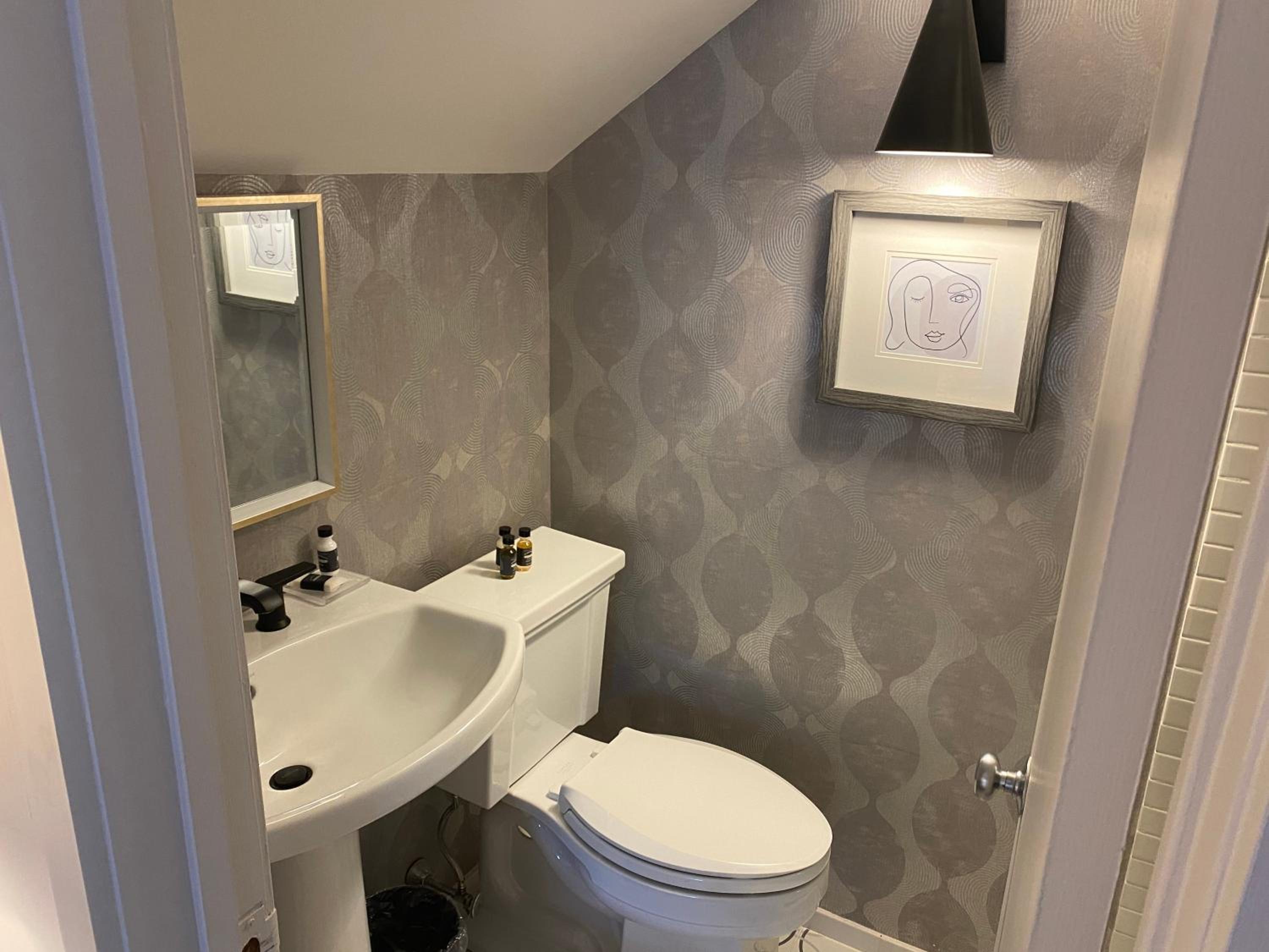 Deluxe Suite photo 3