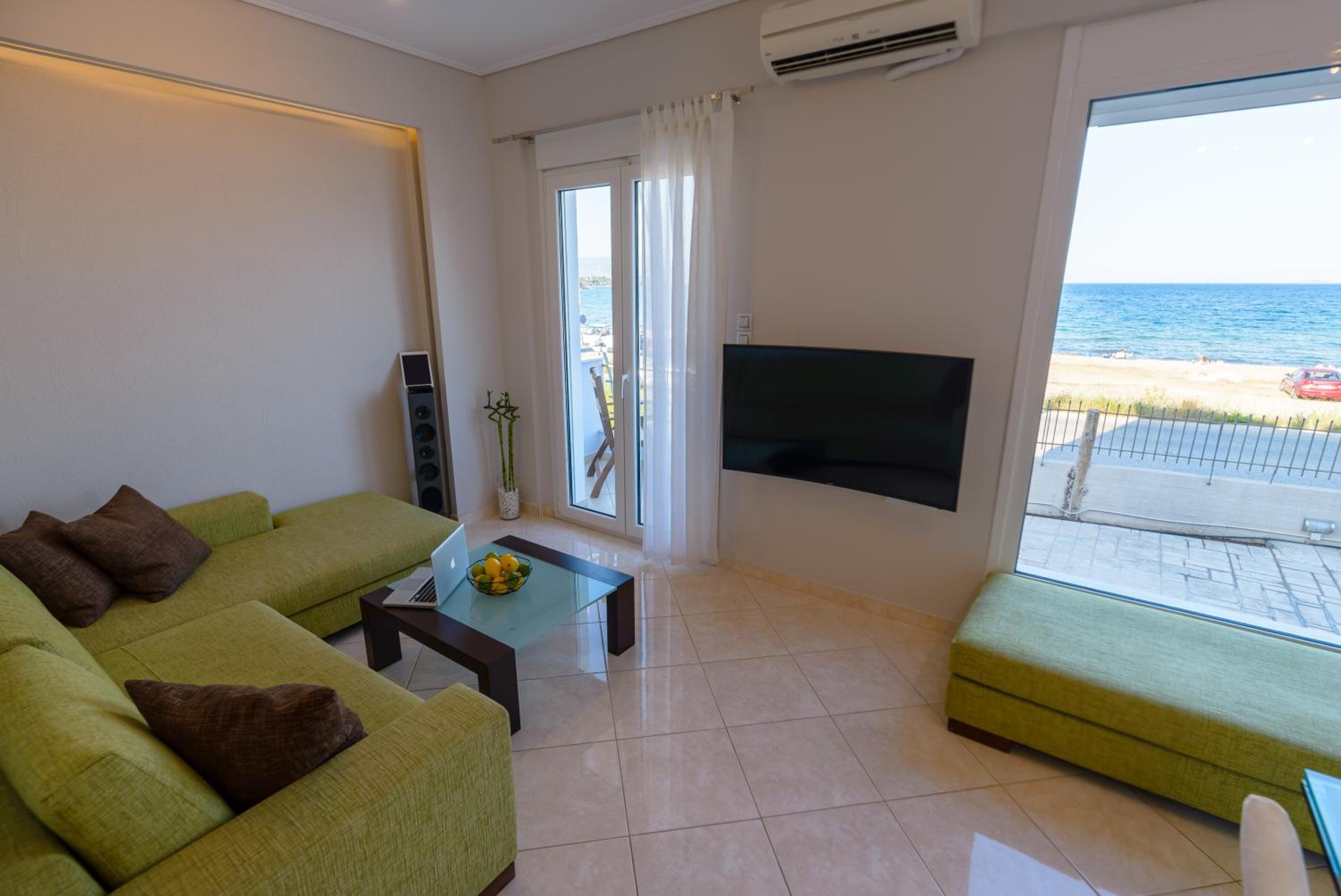Villa photo 3