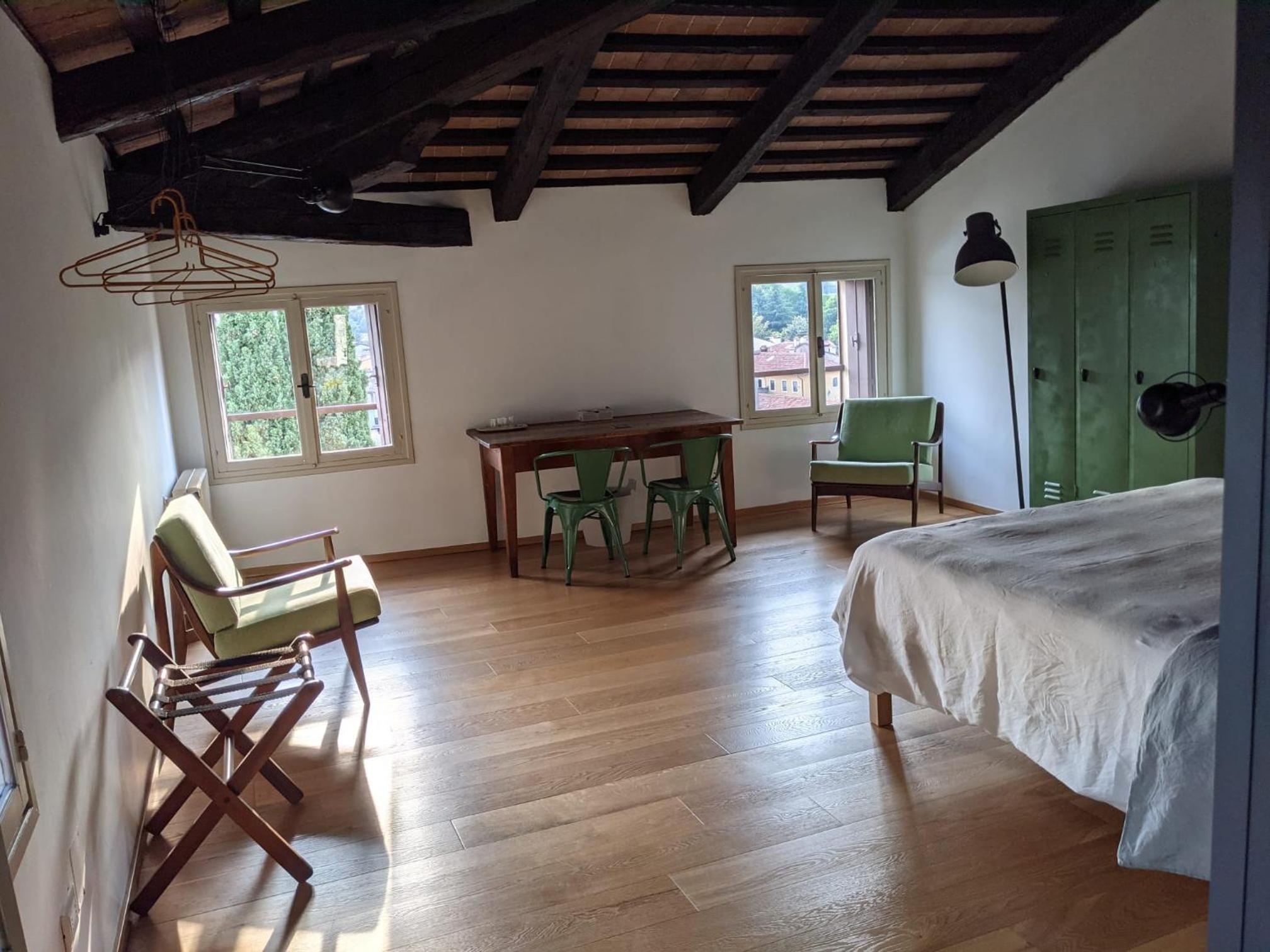 Deluxe Double Room With Balcony photo 2