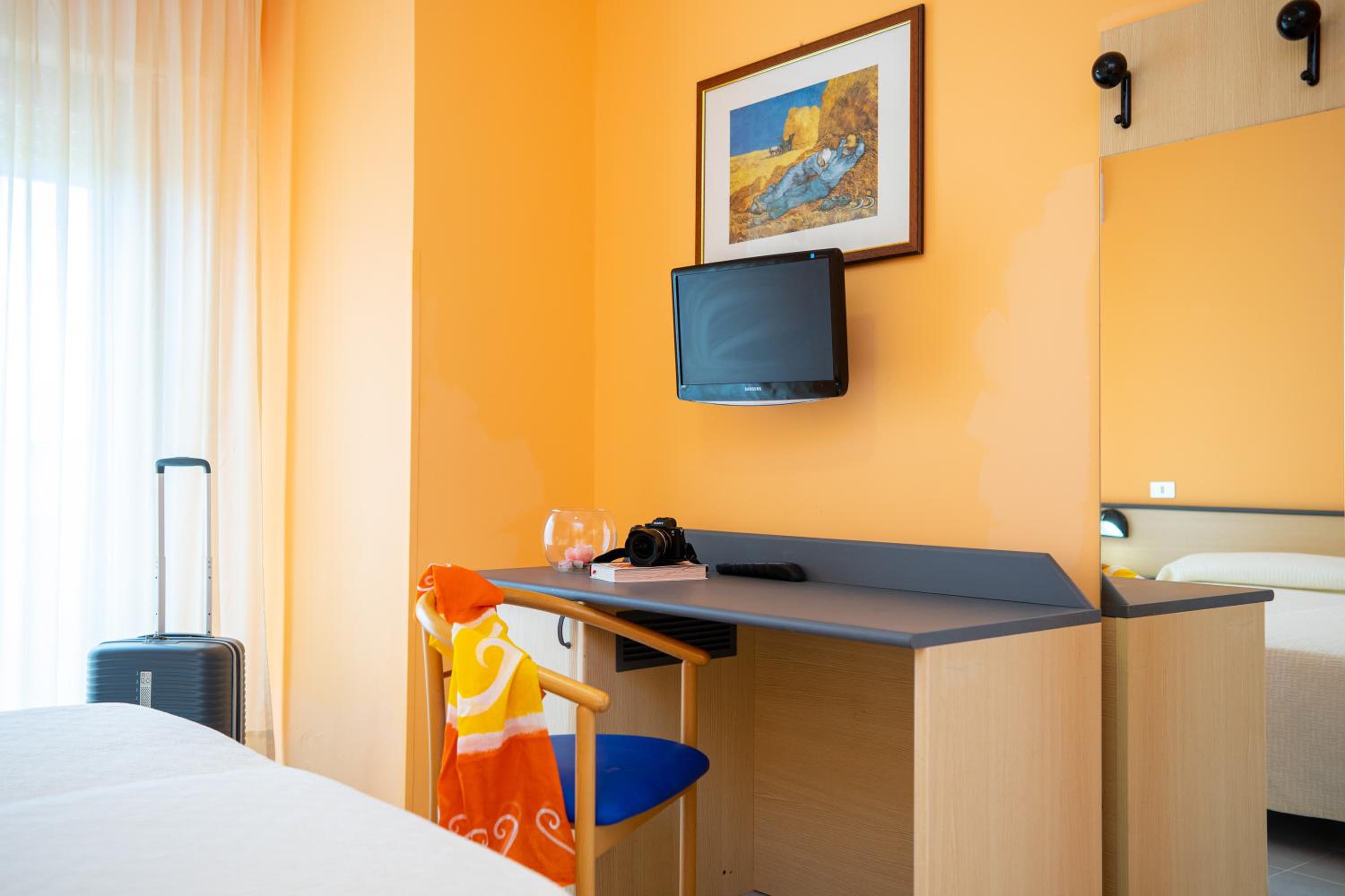 Superior Triple Room photo 2