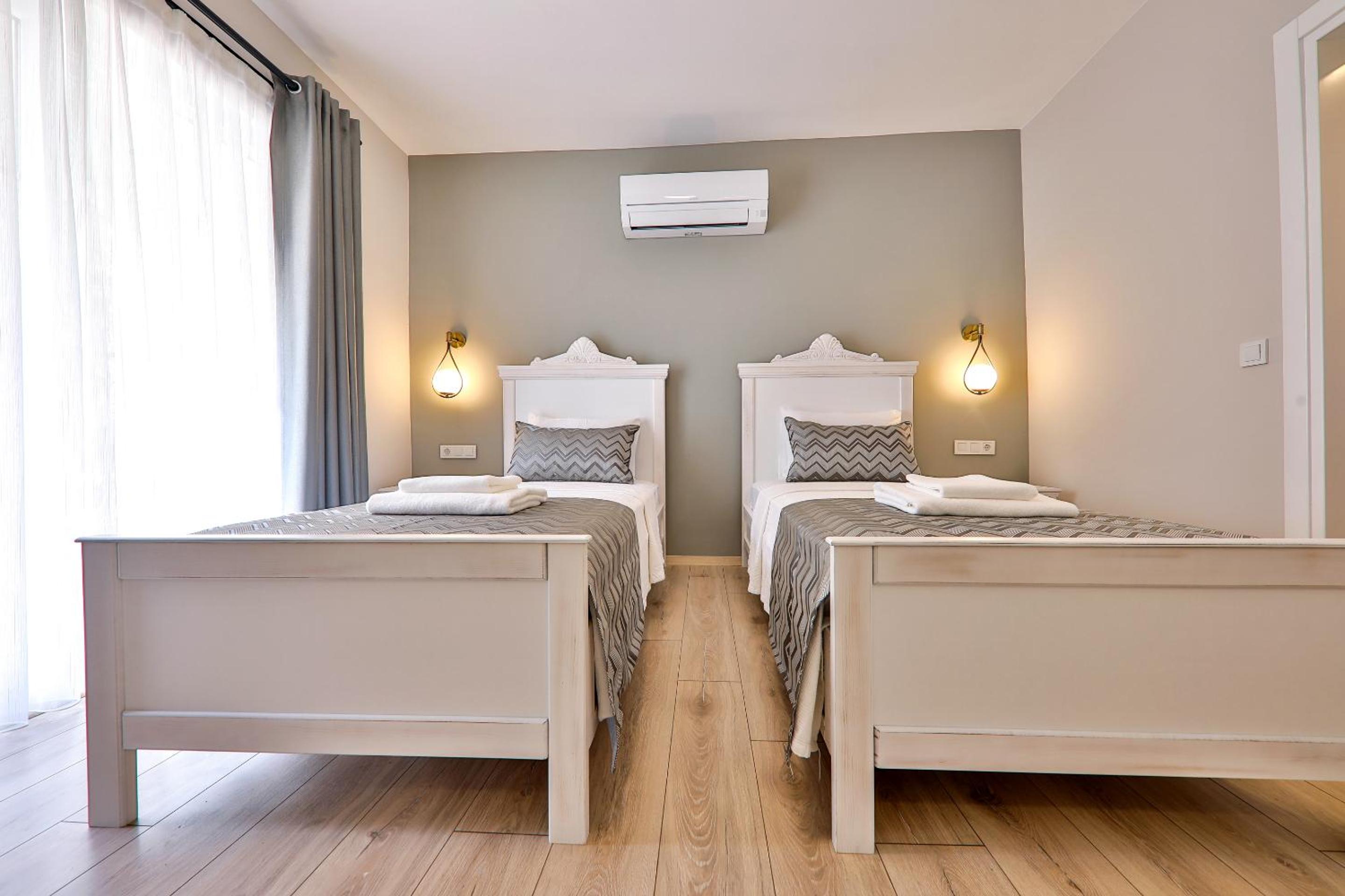 Twin Room with Mountain View - Photo 5