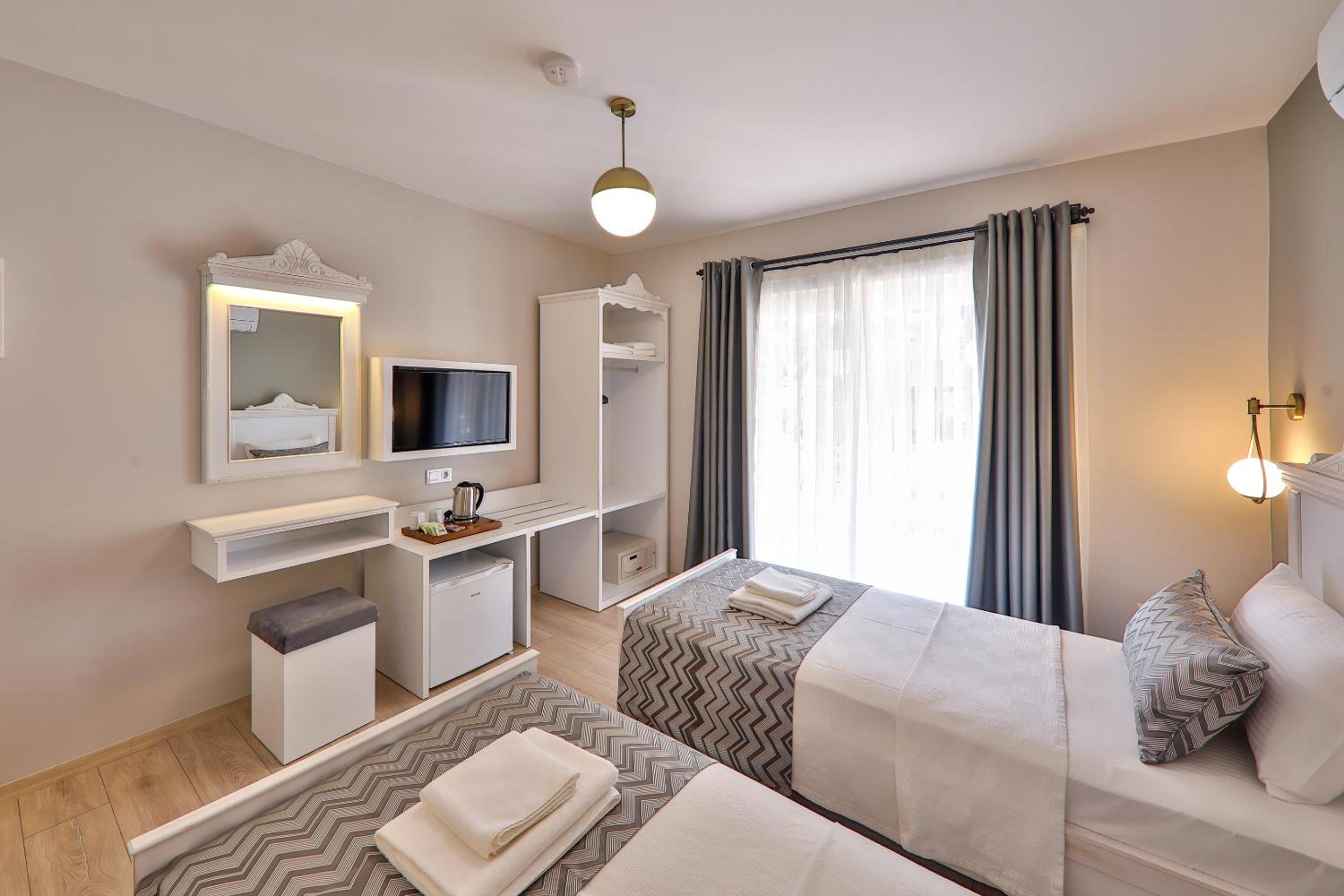 Twin Room with Mountain View - Photo 4