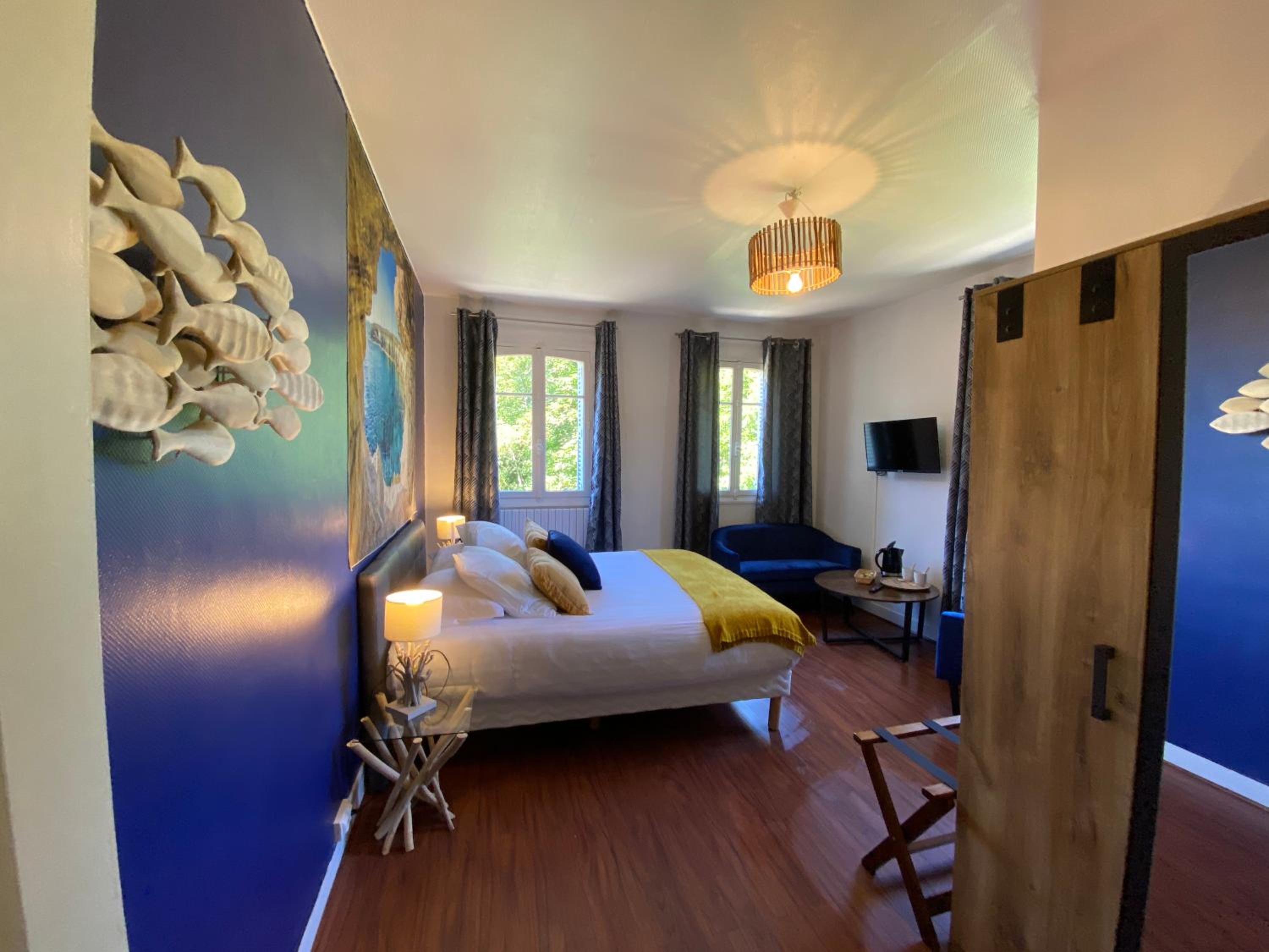 Double Room - Photo 5