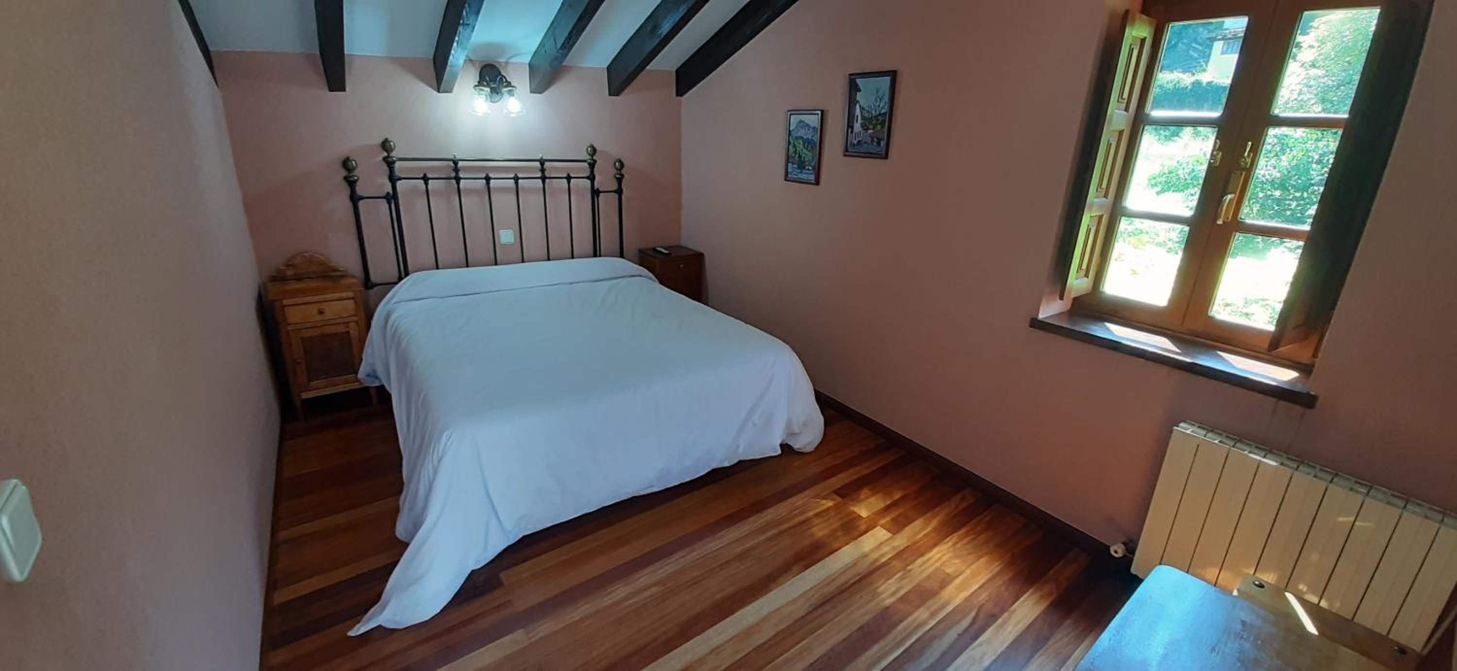 Basic Double or Twin Room - Photo 3
