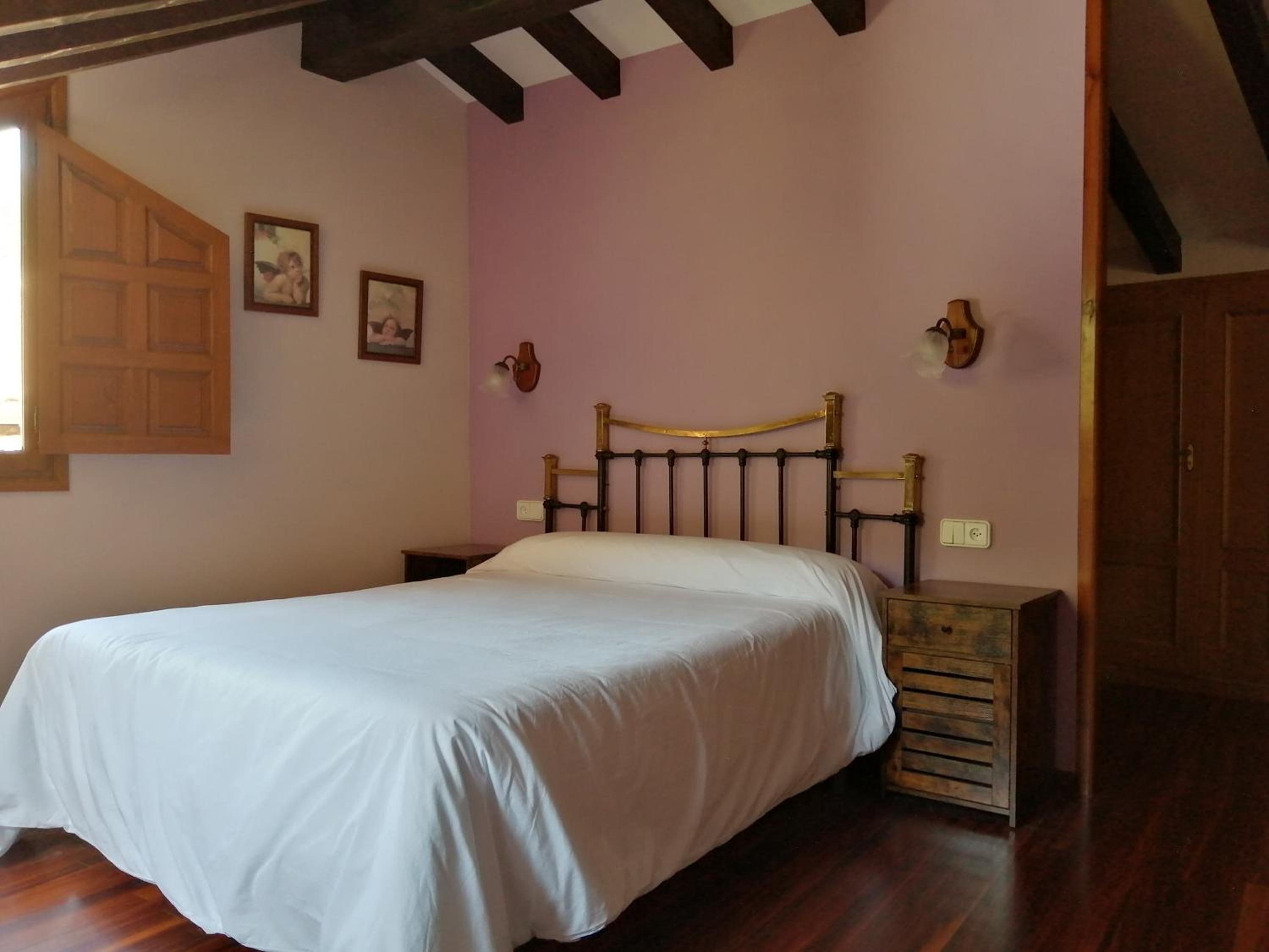 Double or Twin Room - Photo 10