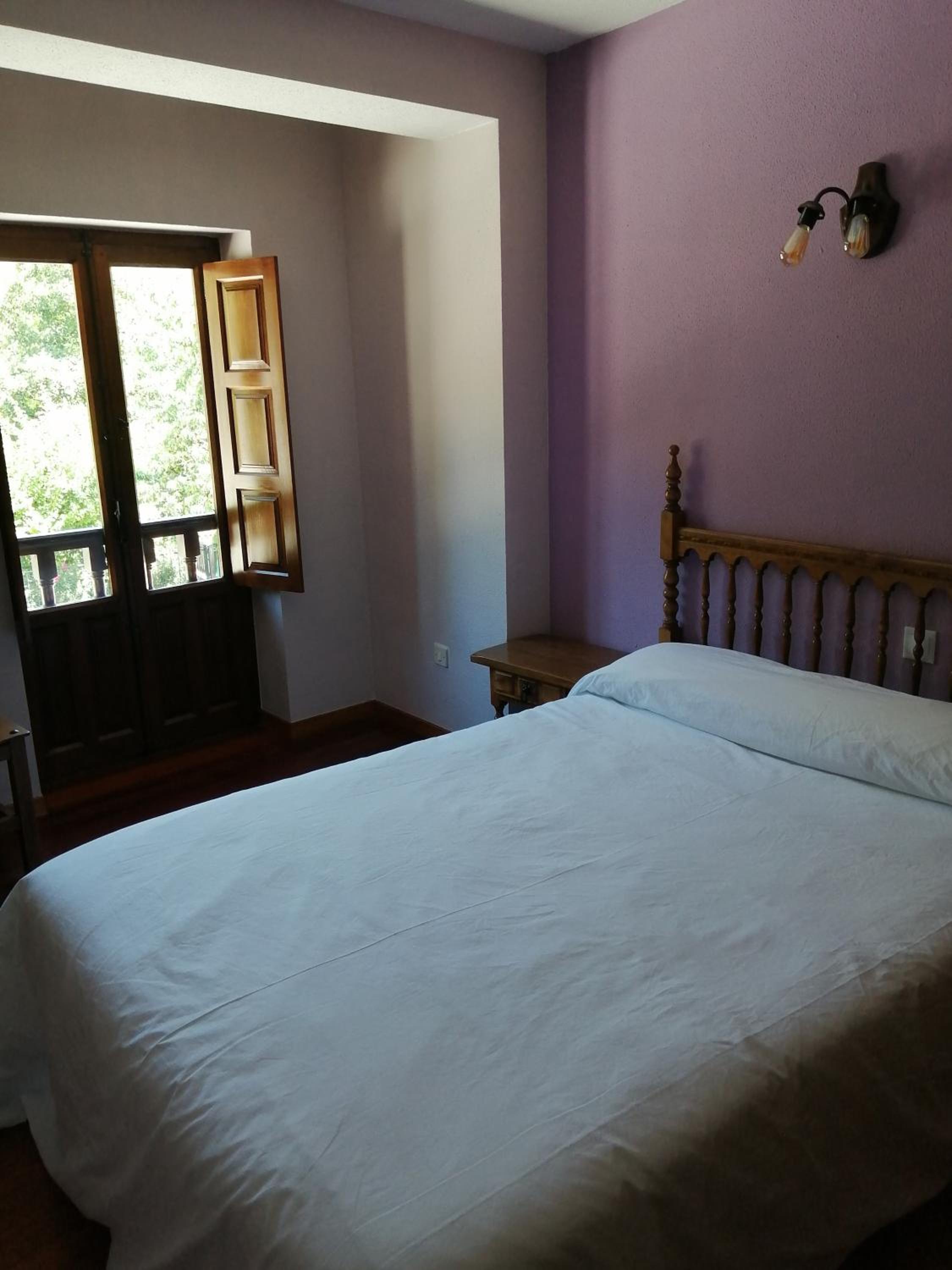 Budget Double or Twin Room - Photo 2