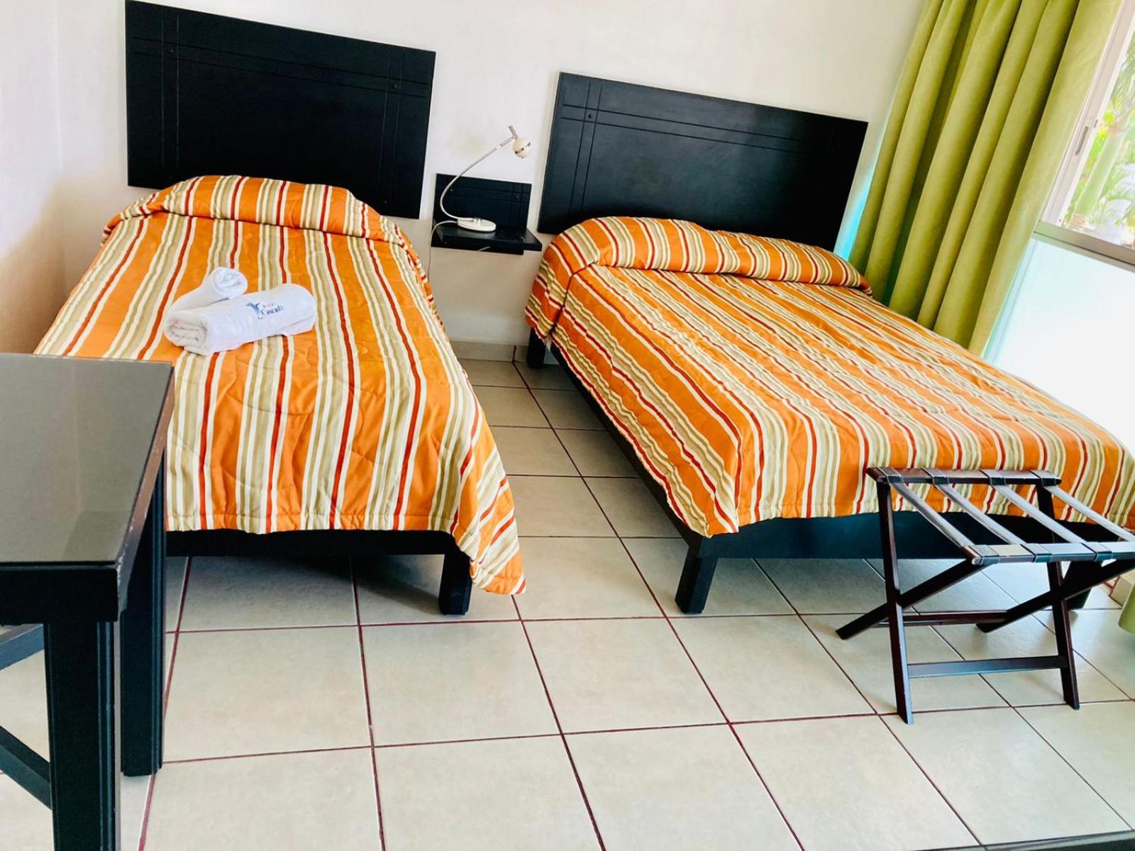 Standard Triple Room - Photo 4