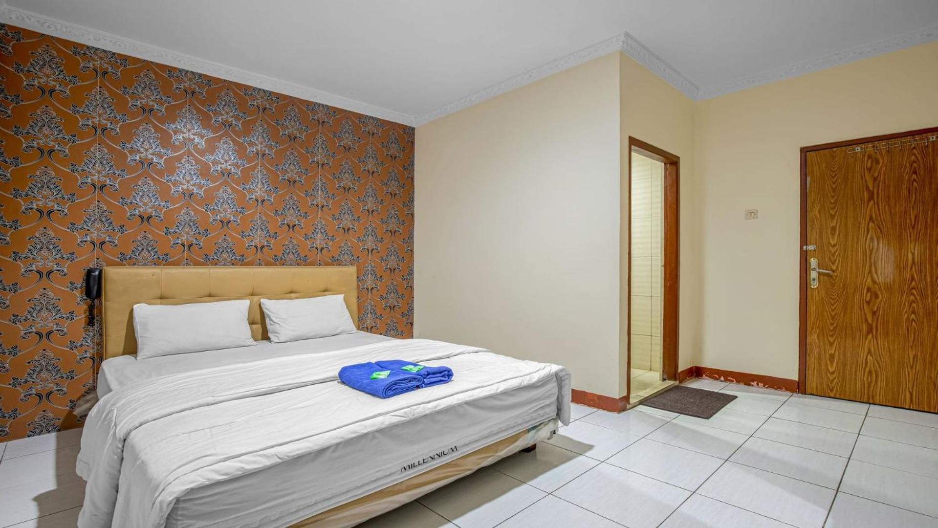 Standard Double Room - Photo 3