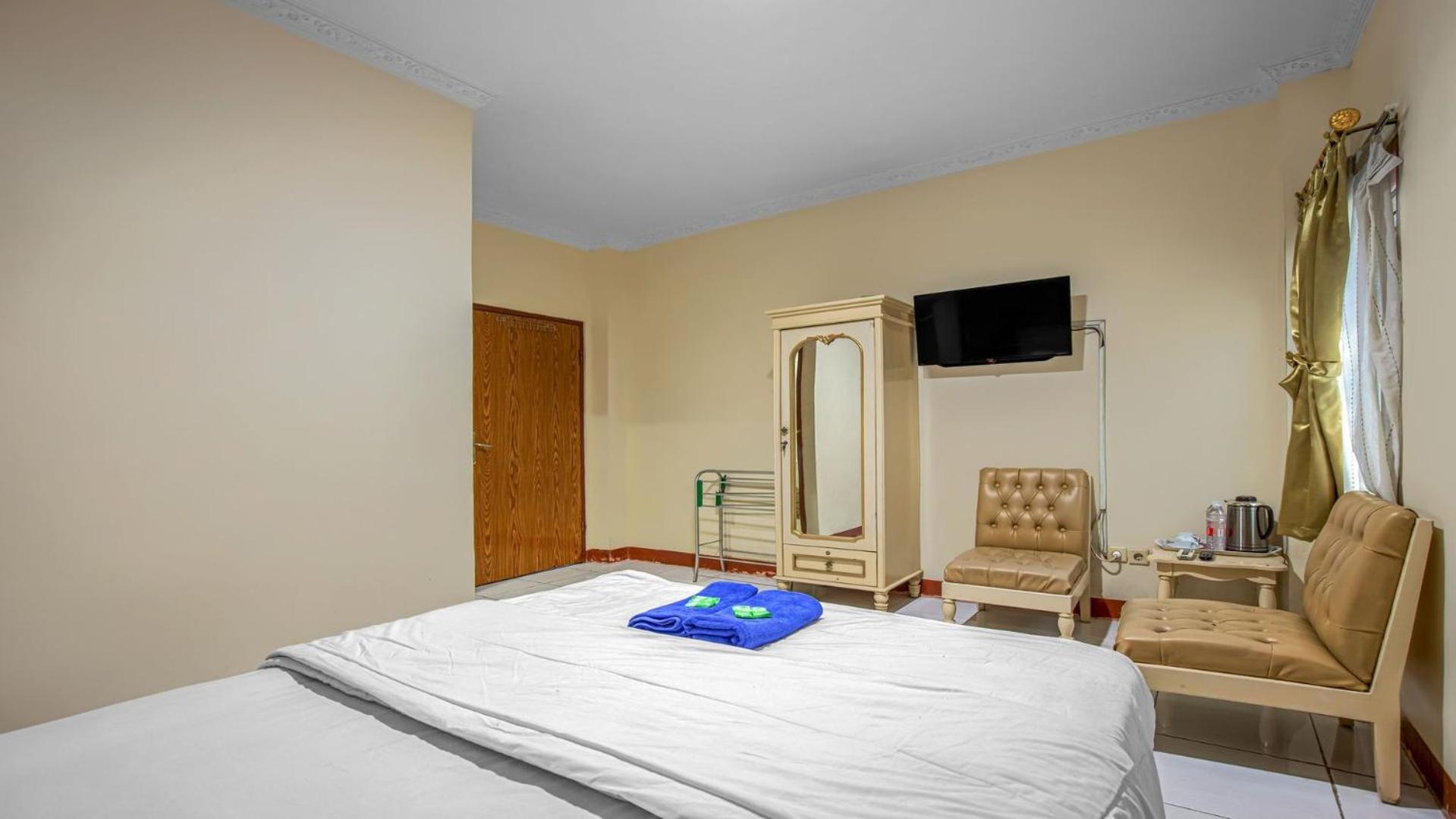 Standard Double Room - Photo 6