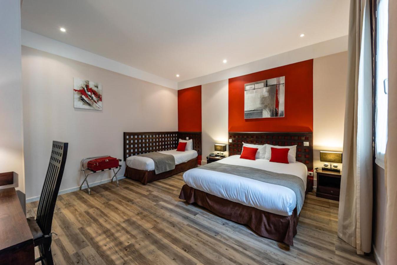 Family Queen Room